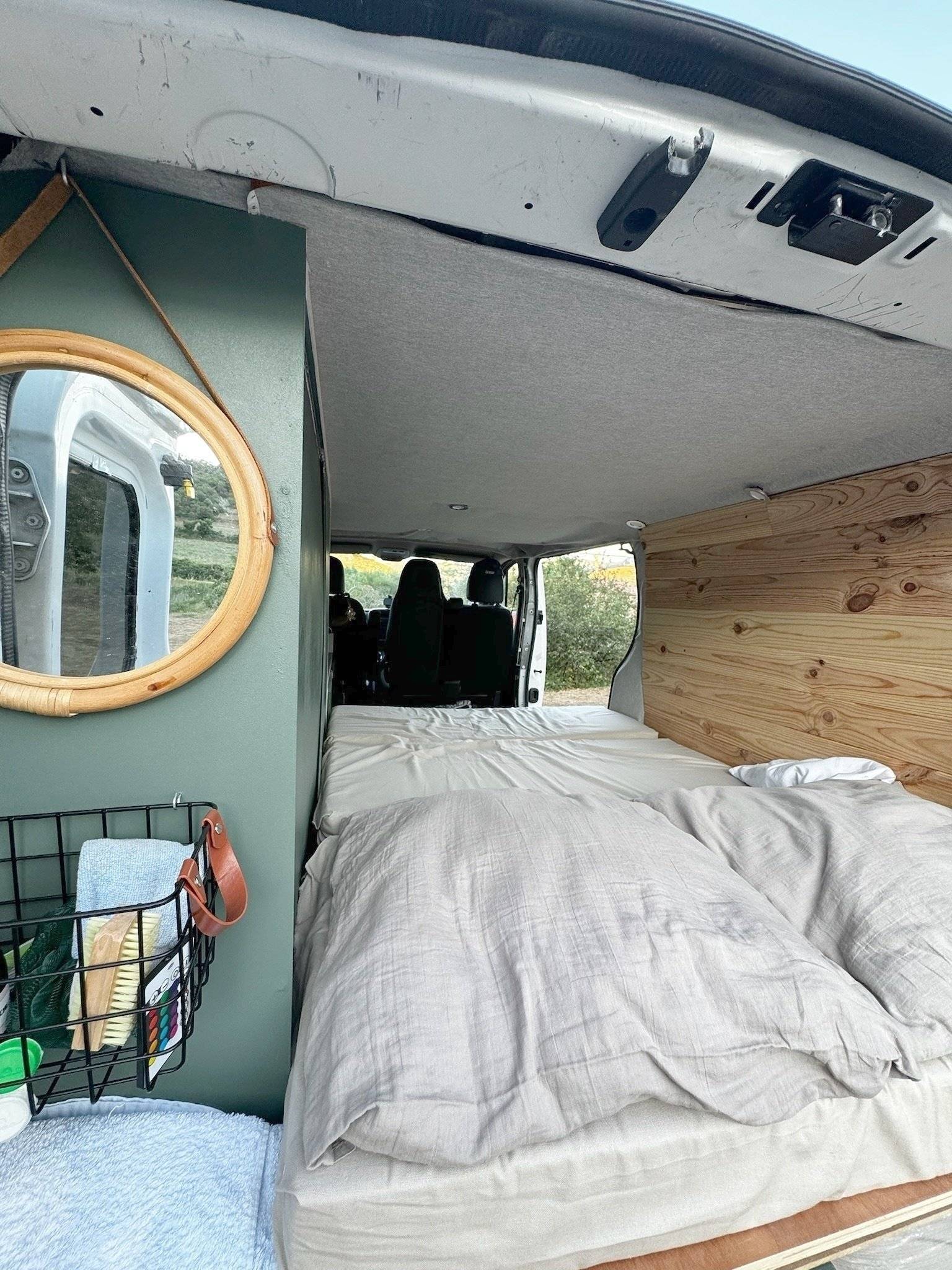 Berth Renault Renault trafic 2.1  95CV - Yescapa