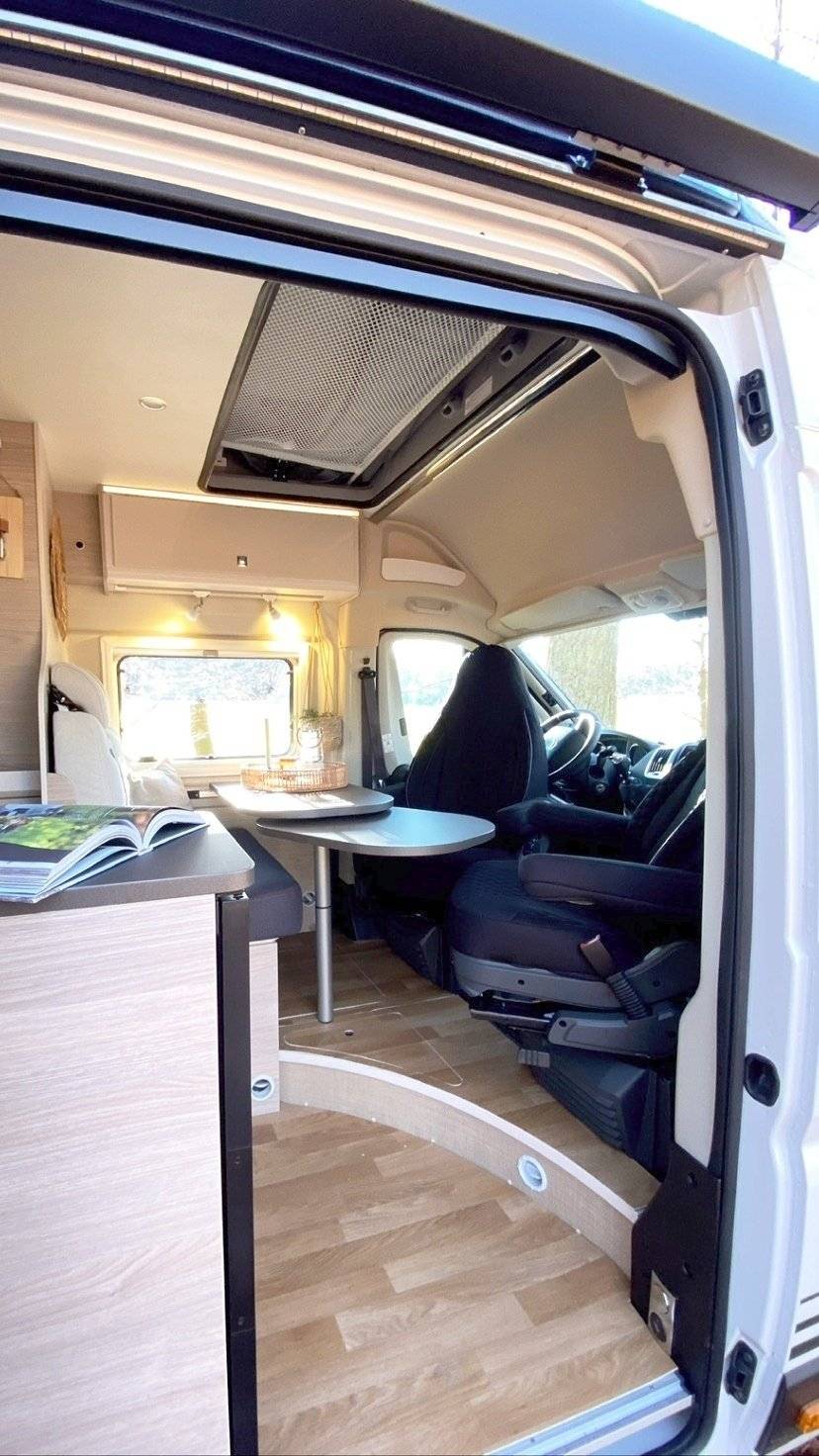 Bürstner Campeo Black Forest