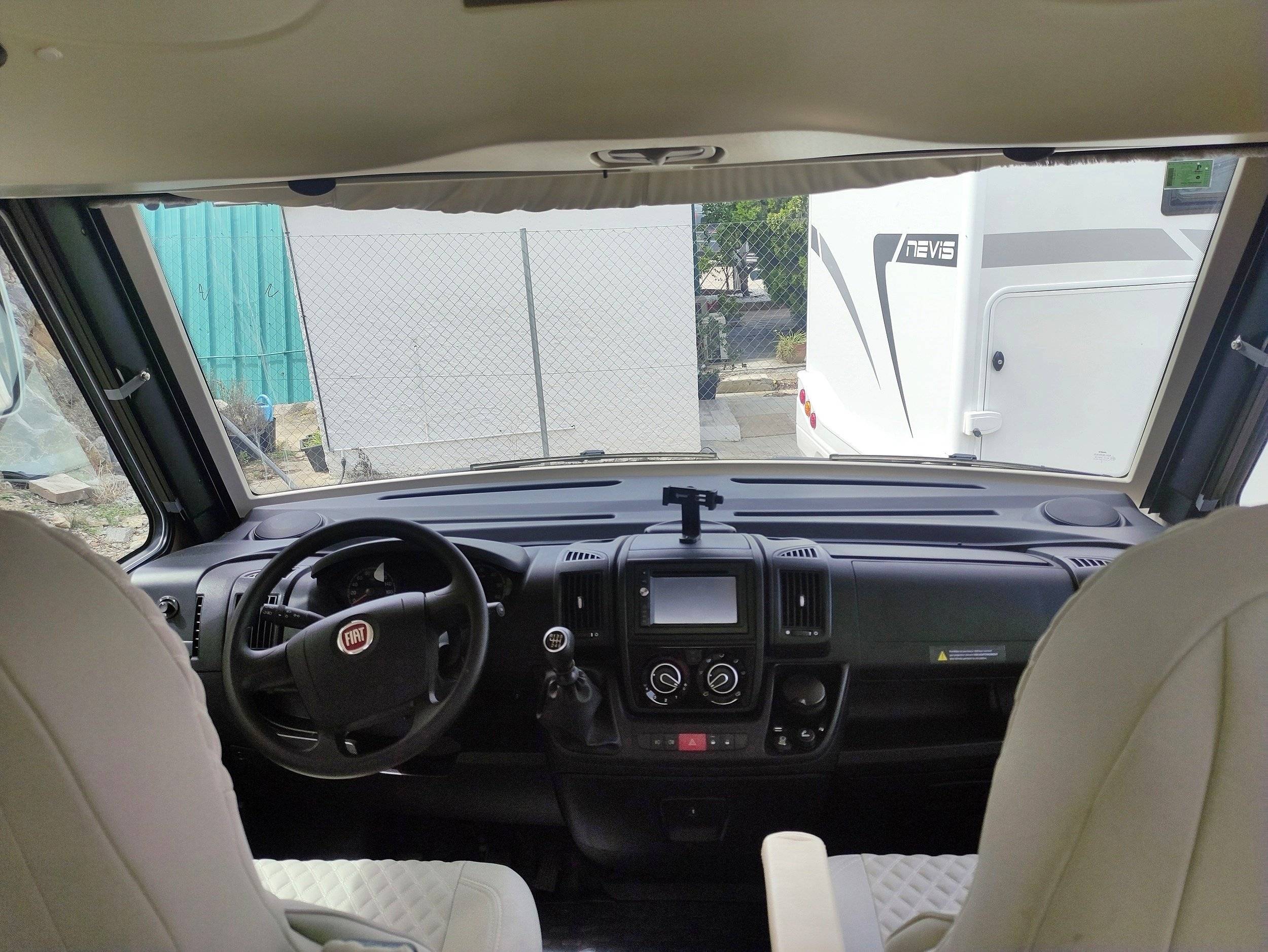 Pilote  600 aventura