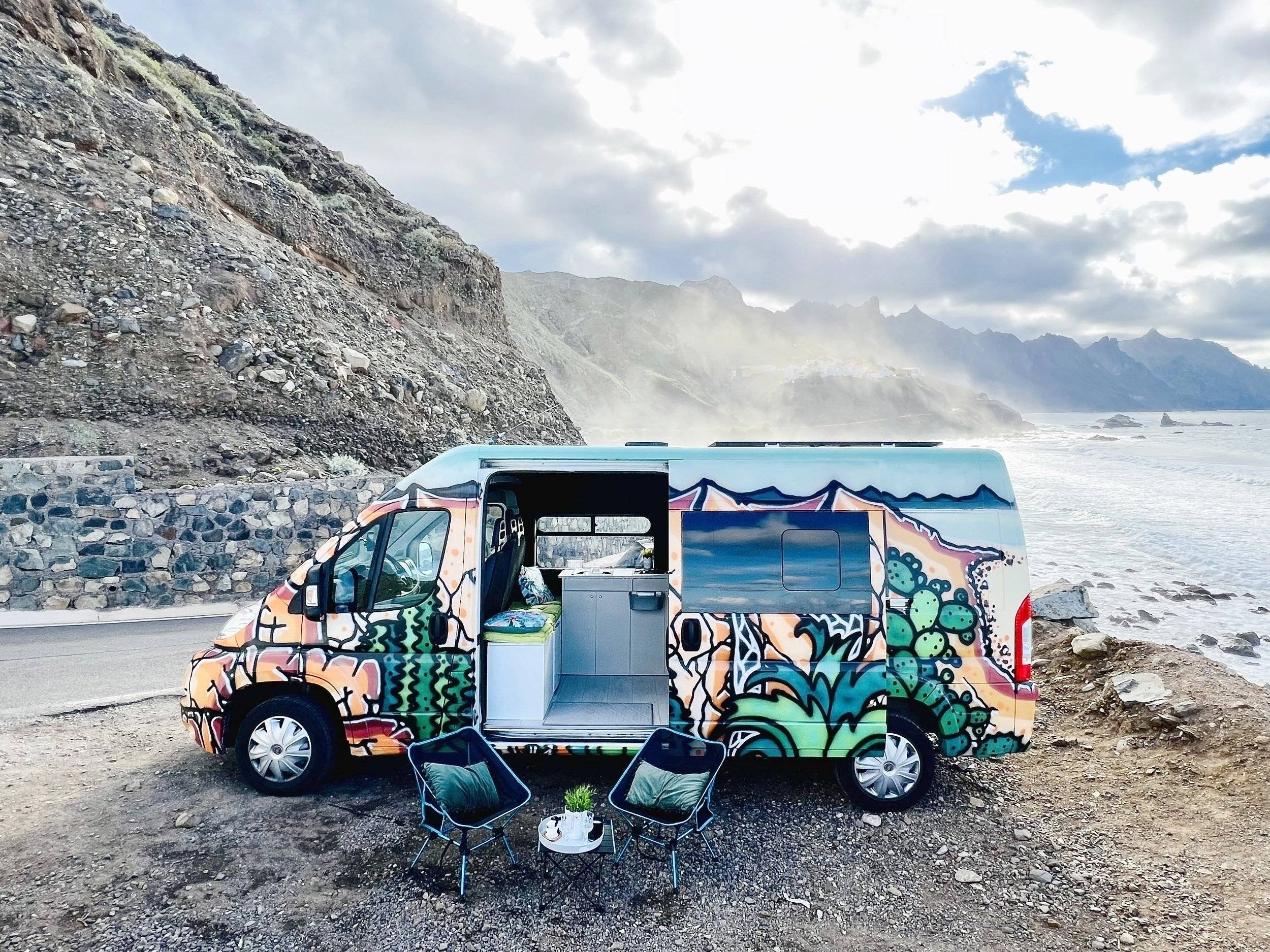 Vista del vehículo ángulo delantero Fiat Ducato 2,2 l Multijet 130 ch. - Yescapa