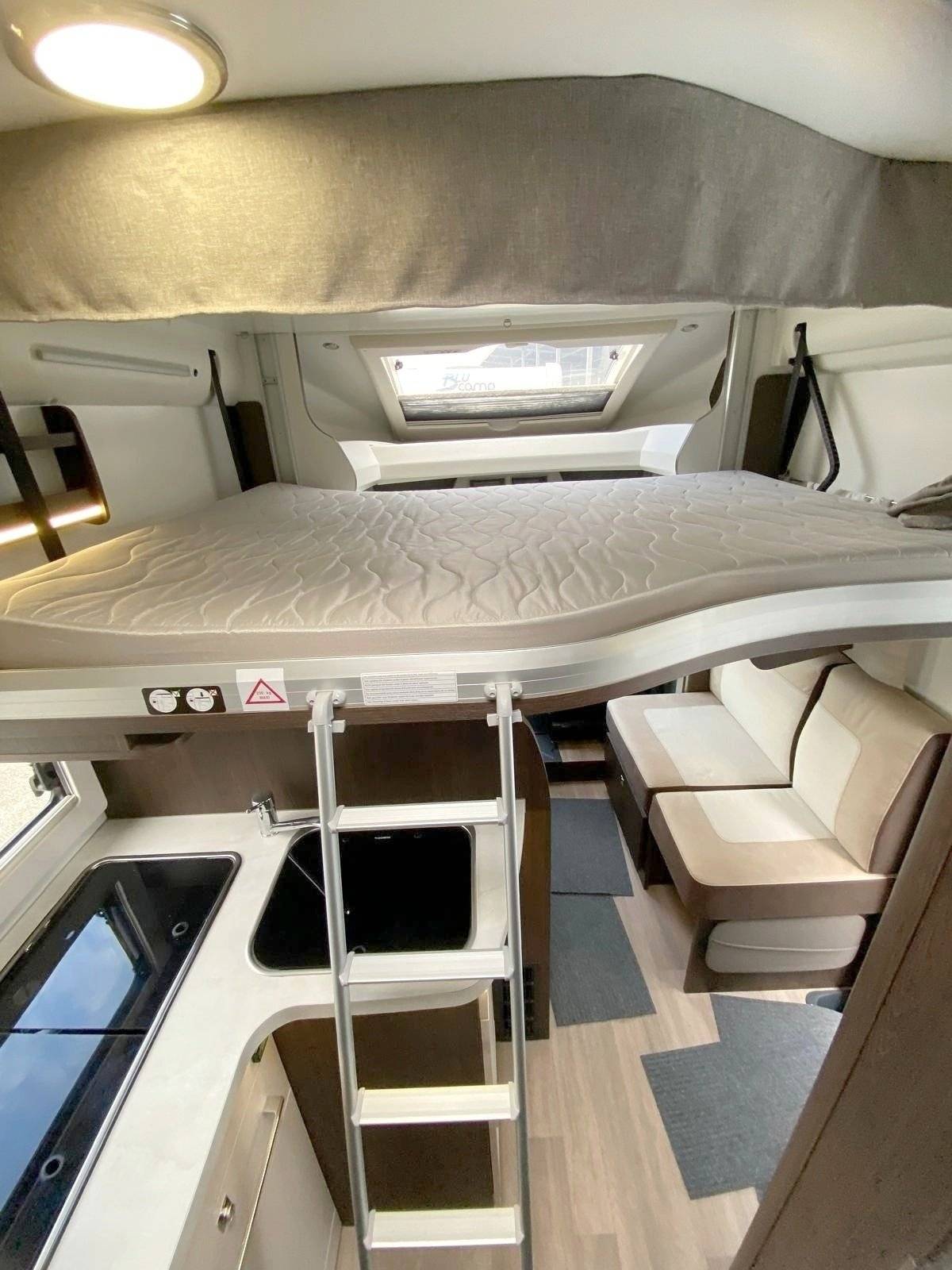 Plazas en cama Ford Transit 2,0 l 170 ch - Yescapa