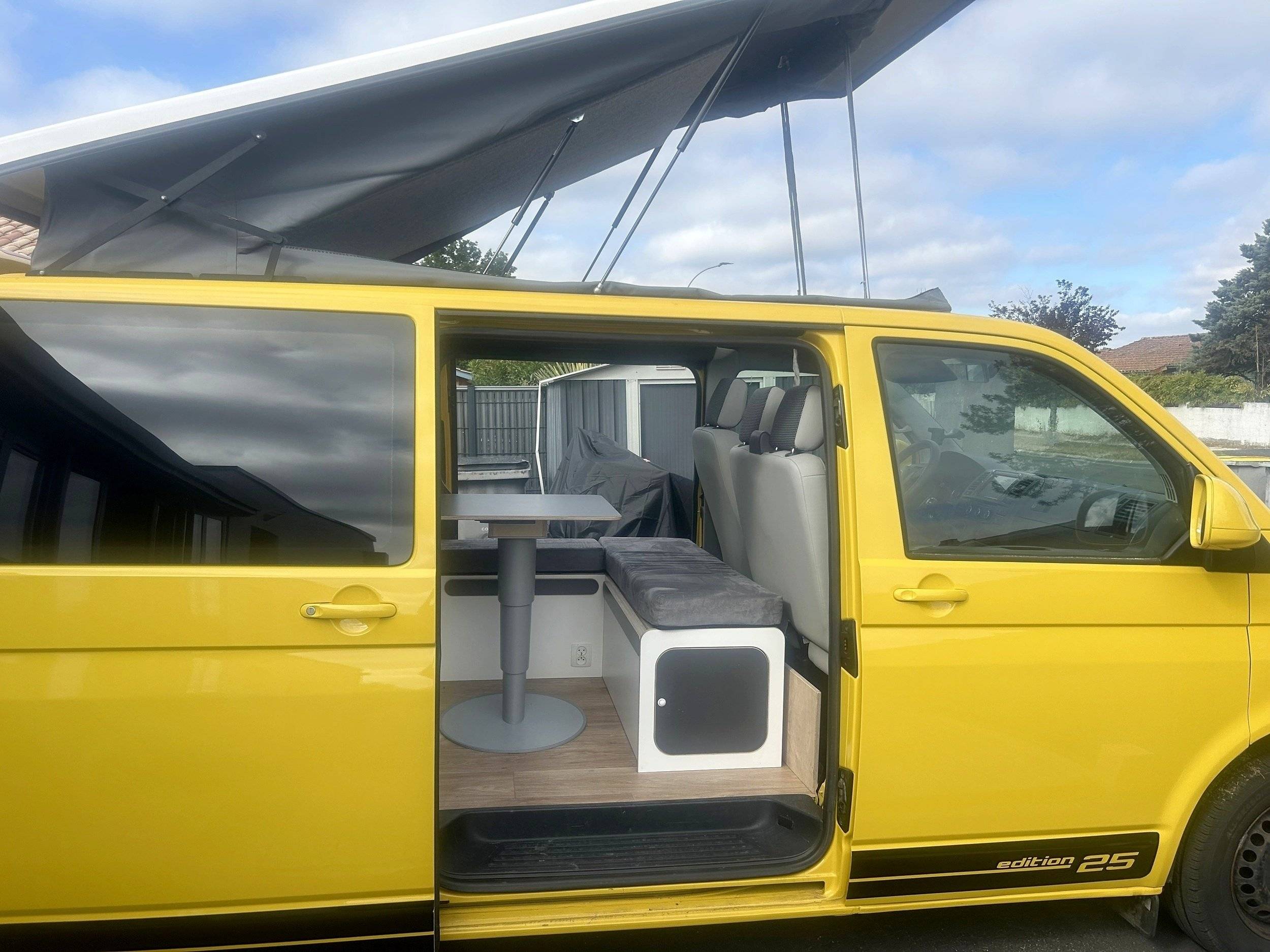 Adria Volkswagen Transporter