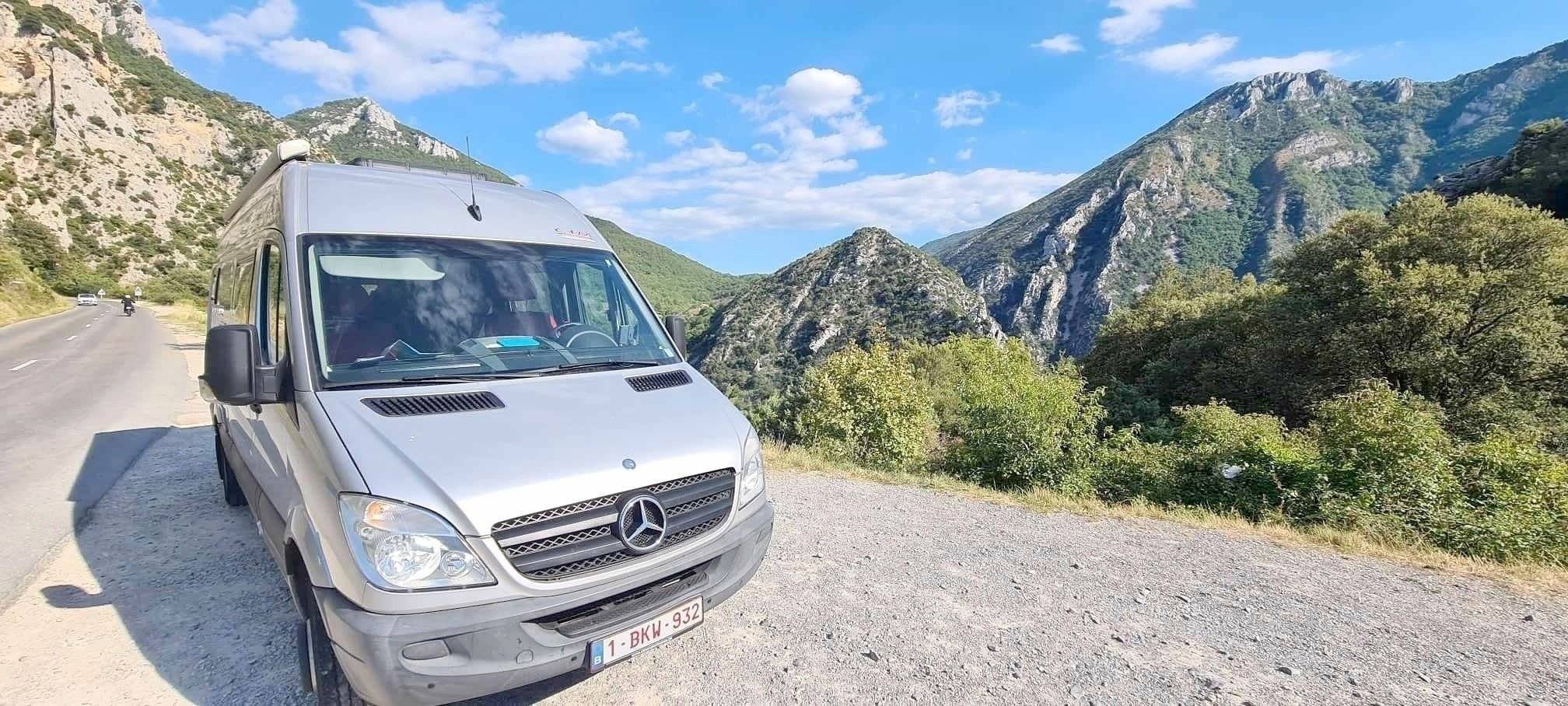 Mercedes-Benz 