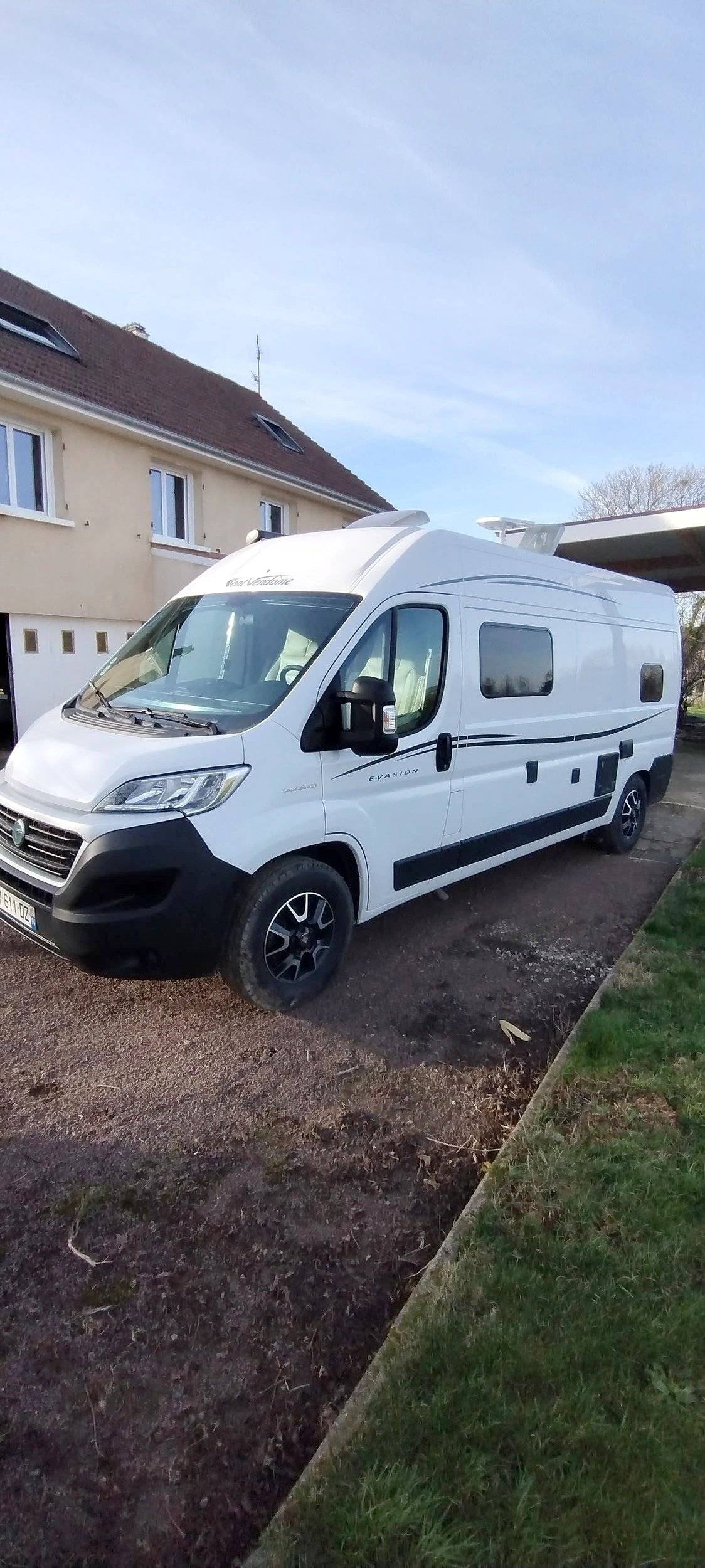 Font Vendôme Font vendôme Leader Van Duo