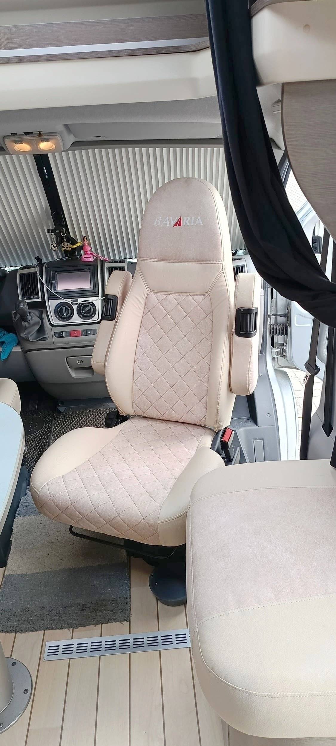 Bavaria T 730 Lc