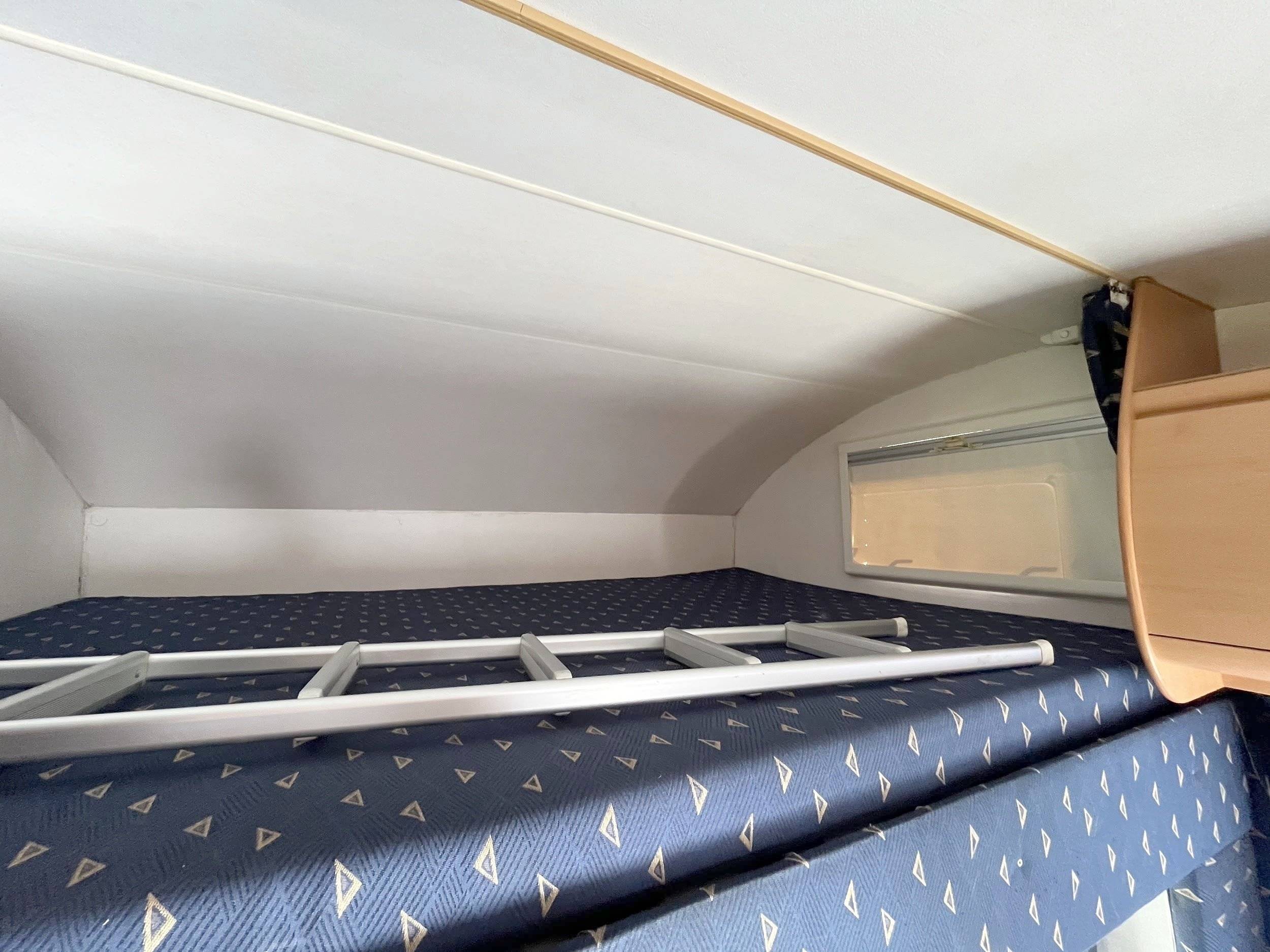 Schlafplätze Fiat Ducato 2.8 JTD - Yescapa