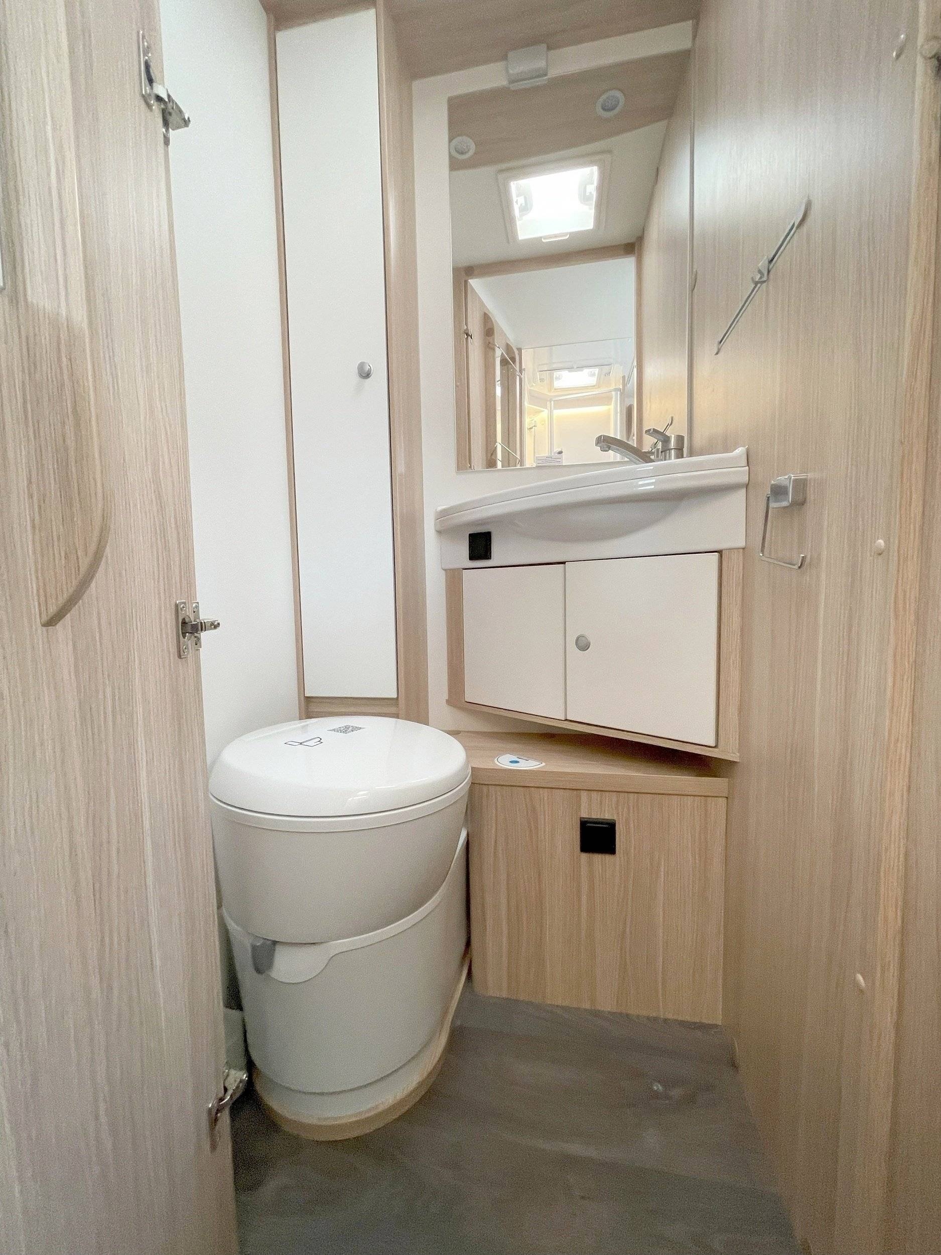 Sunlight I 68 Adventure Edition