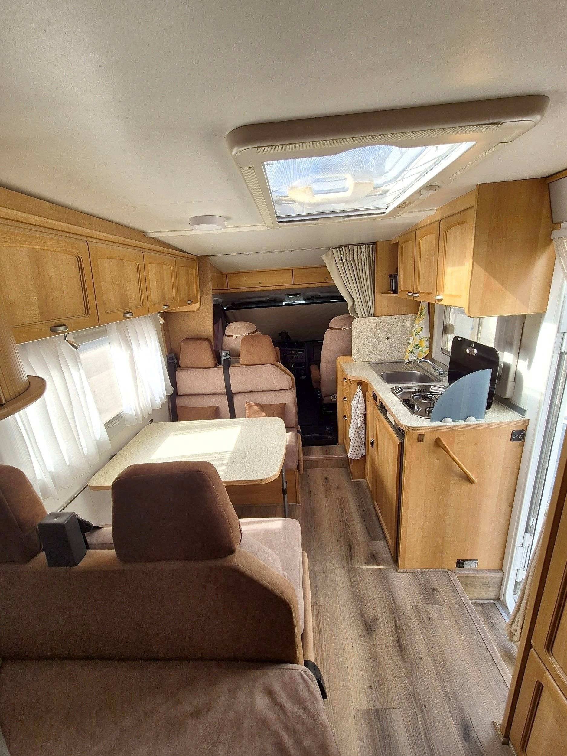 Coin repas Fiat Ducato 2,8 l 115 ch/Al-Ko - Yescapa