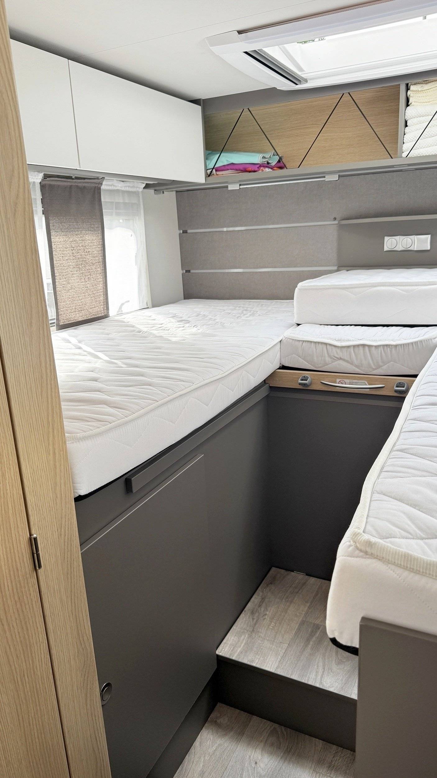 Couchages Citroën Jumper 2,2 103kW - Yescapa