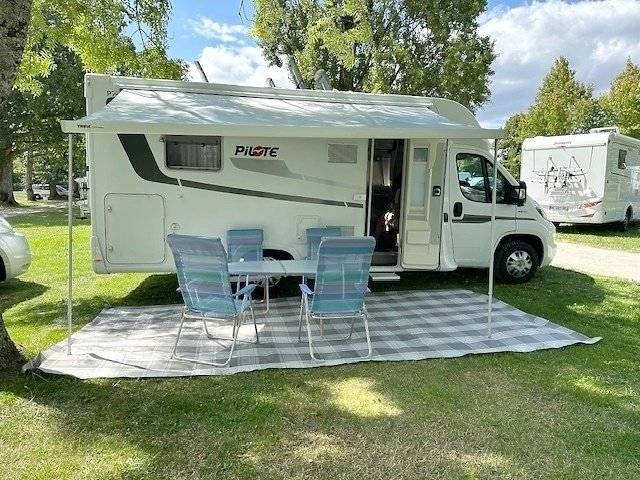 Pilote PILOTE Essentiel P706 C