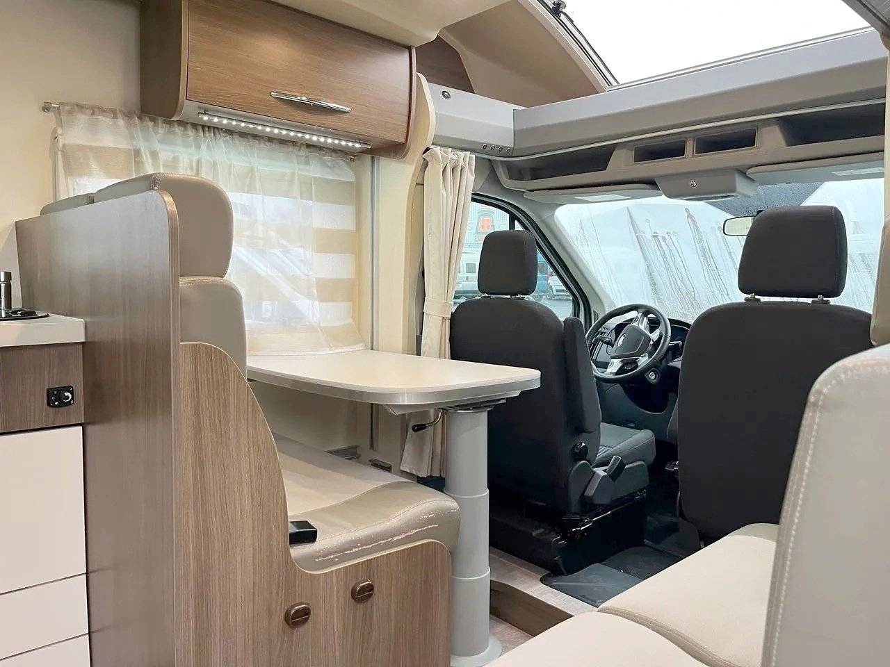 Coin repas Ford - Yescapa