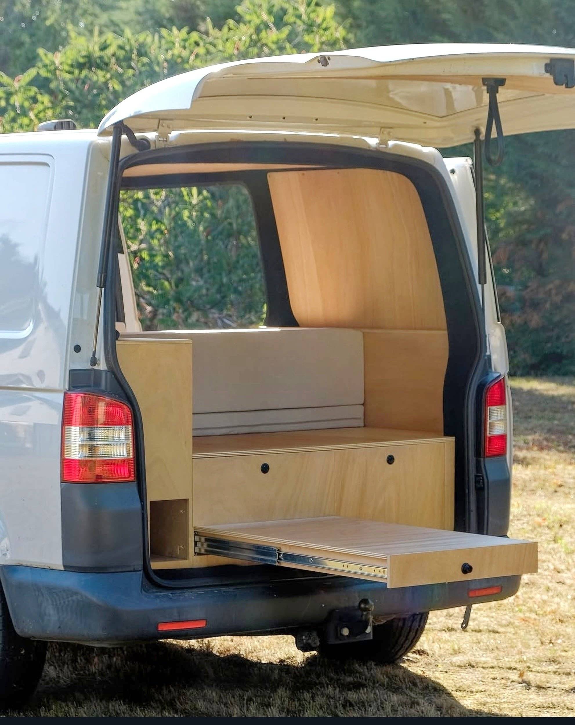 Volkswagen T5 2 l 102 ch