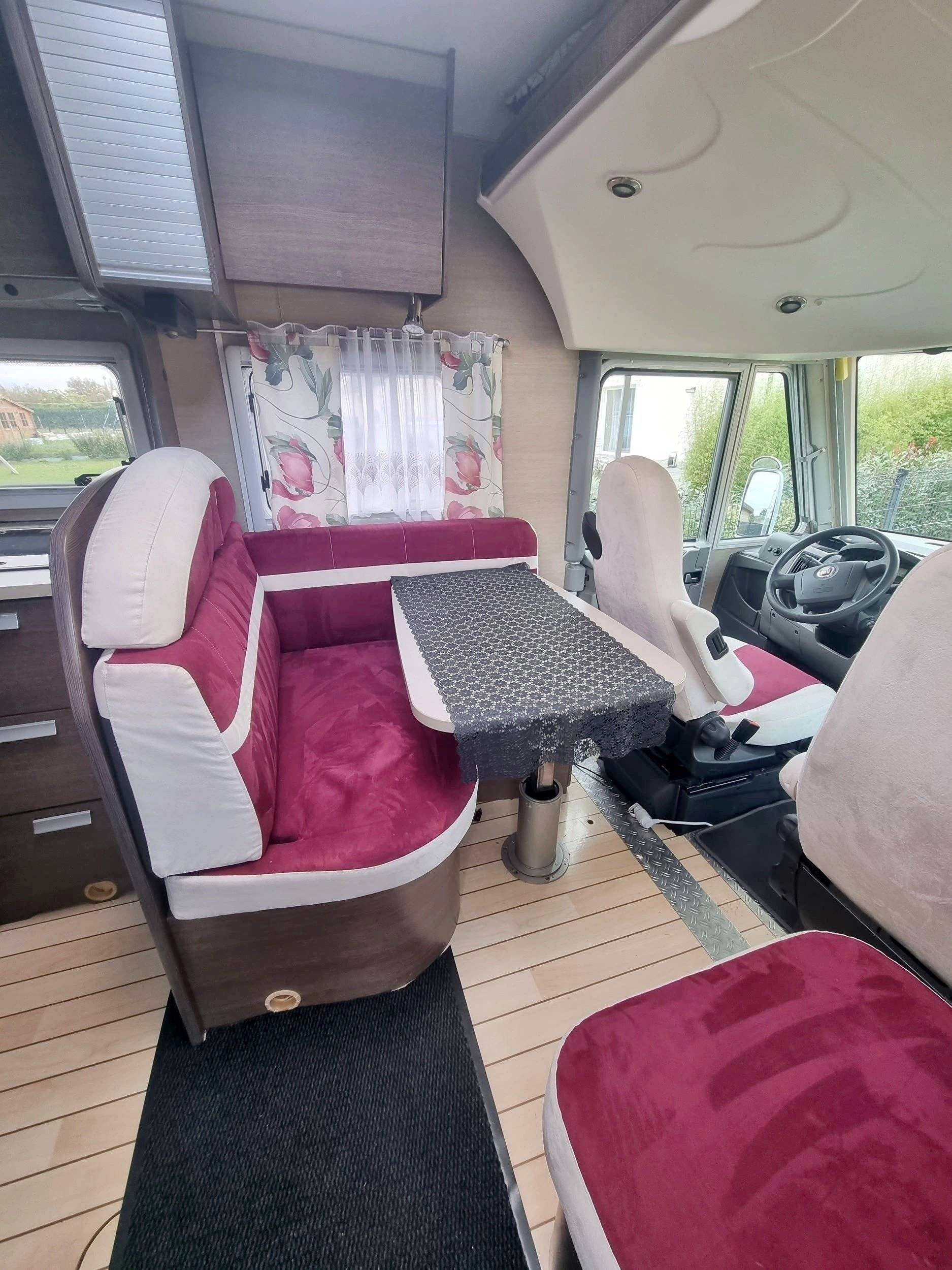 Menjador Fiat 2,3 l 130 ch - Yescapa