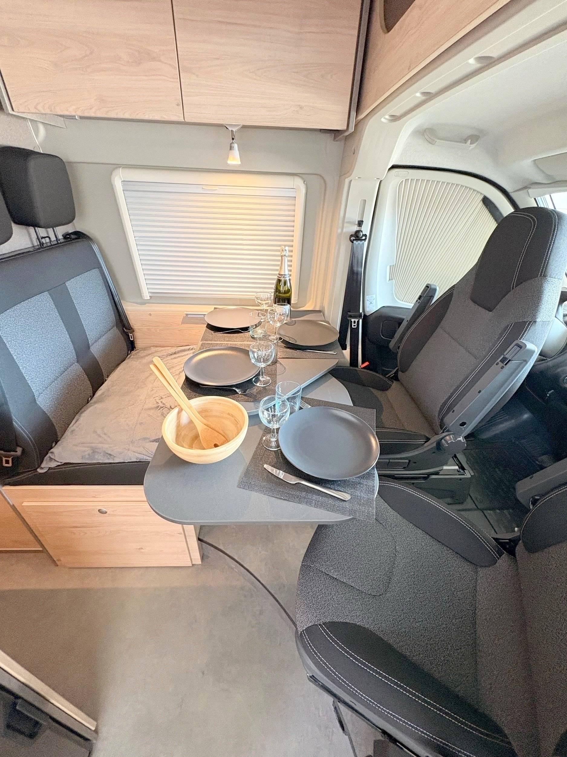 Menjador Fiat FIAT DUCATO 2.2 140 CV - Yescapa