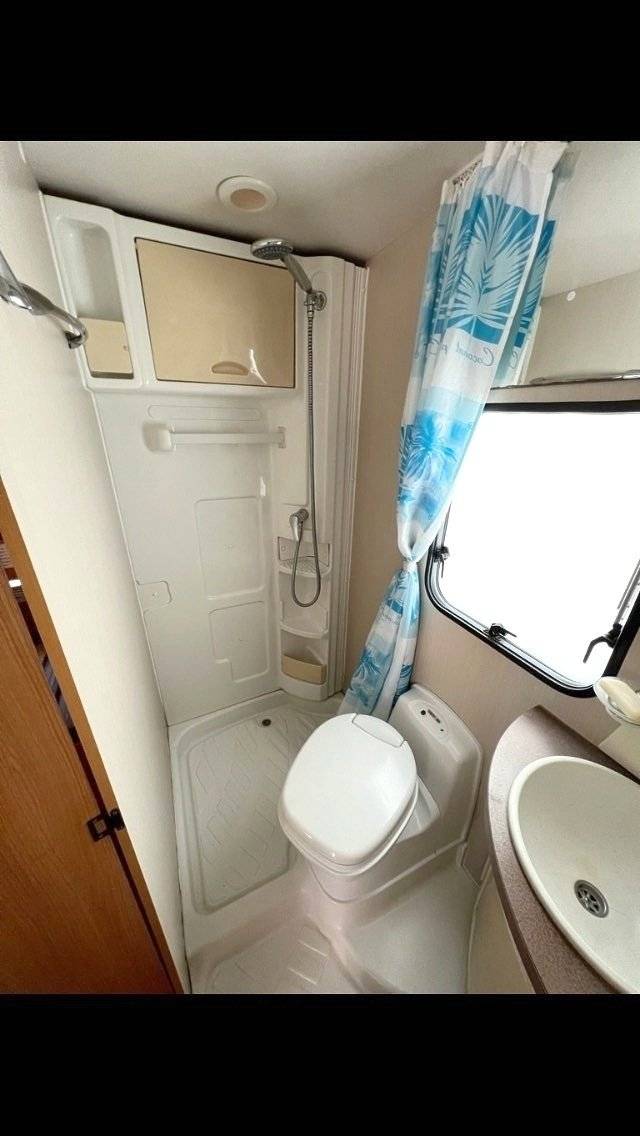 Challenger Transit 2,2 l 125 ch