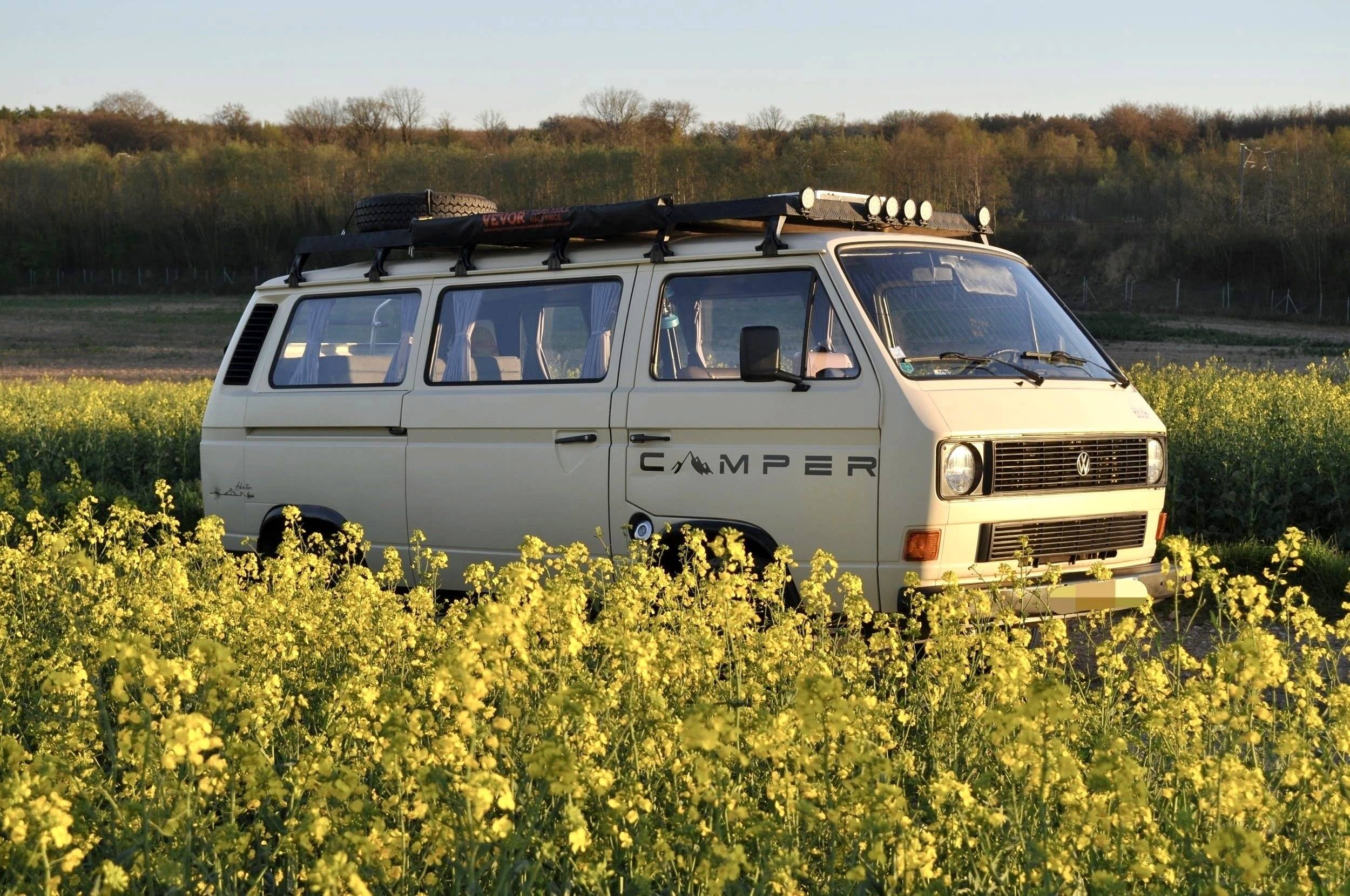 Vista del vehículo ángulo delantero Volkswagen T3 - Yescapa
