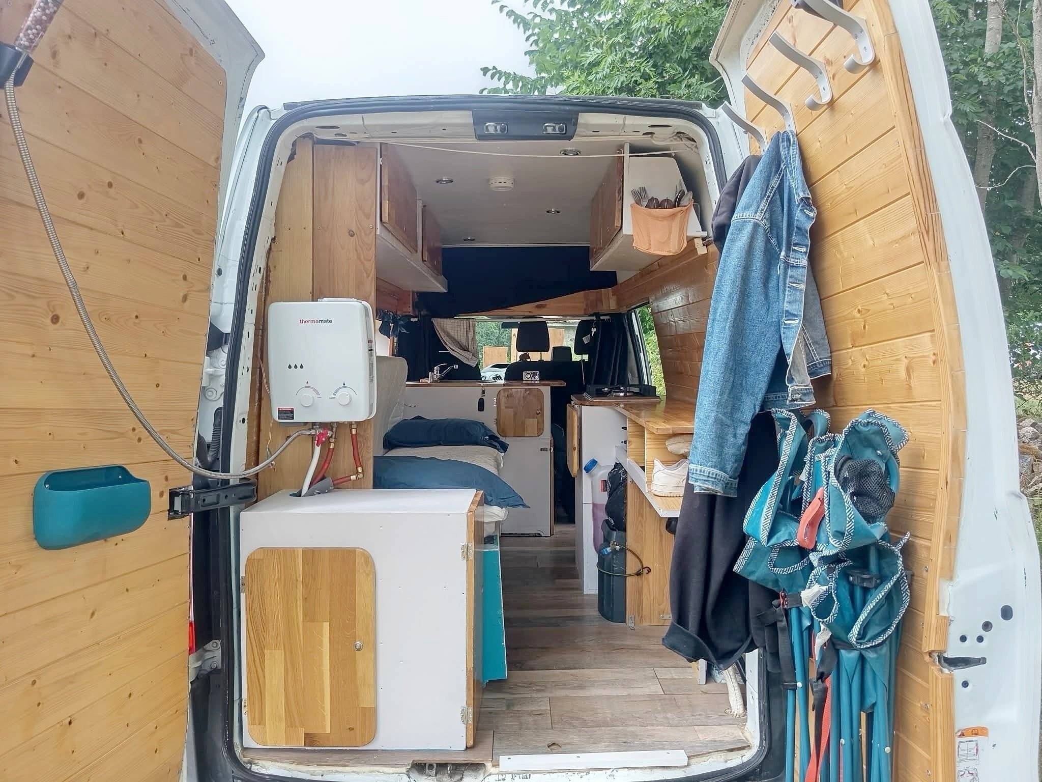 Berth Ford Transit Custom - Yescapa