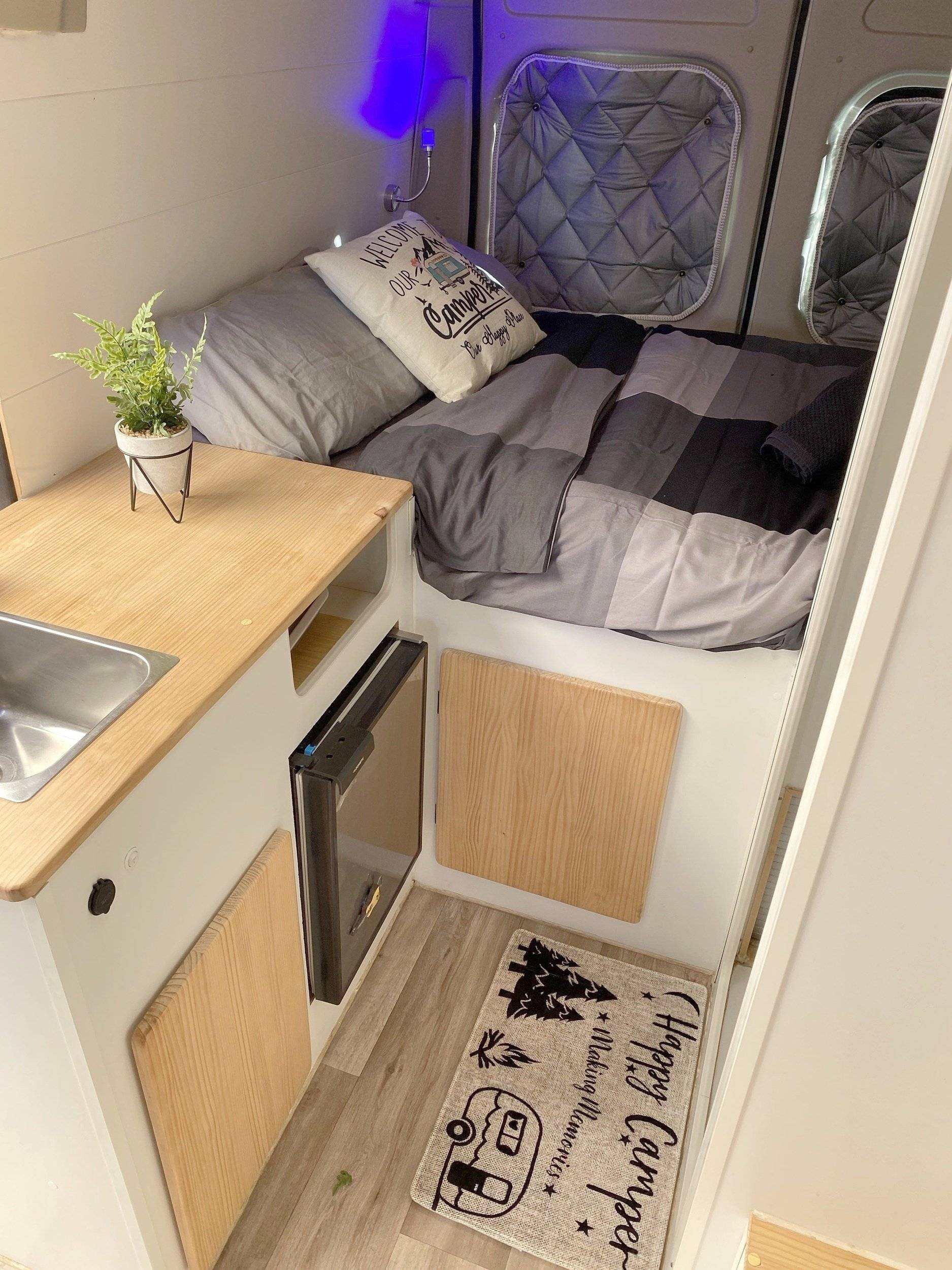 P.L.A. Citroën jumper