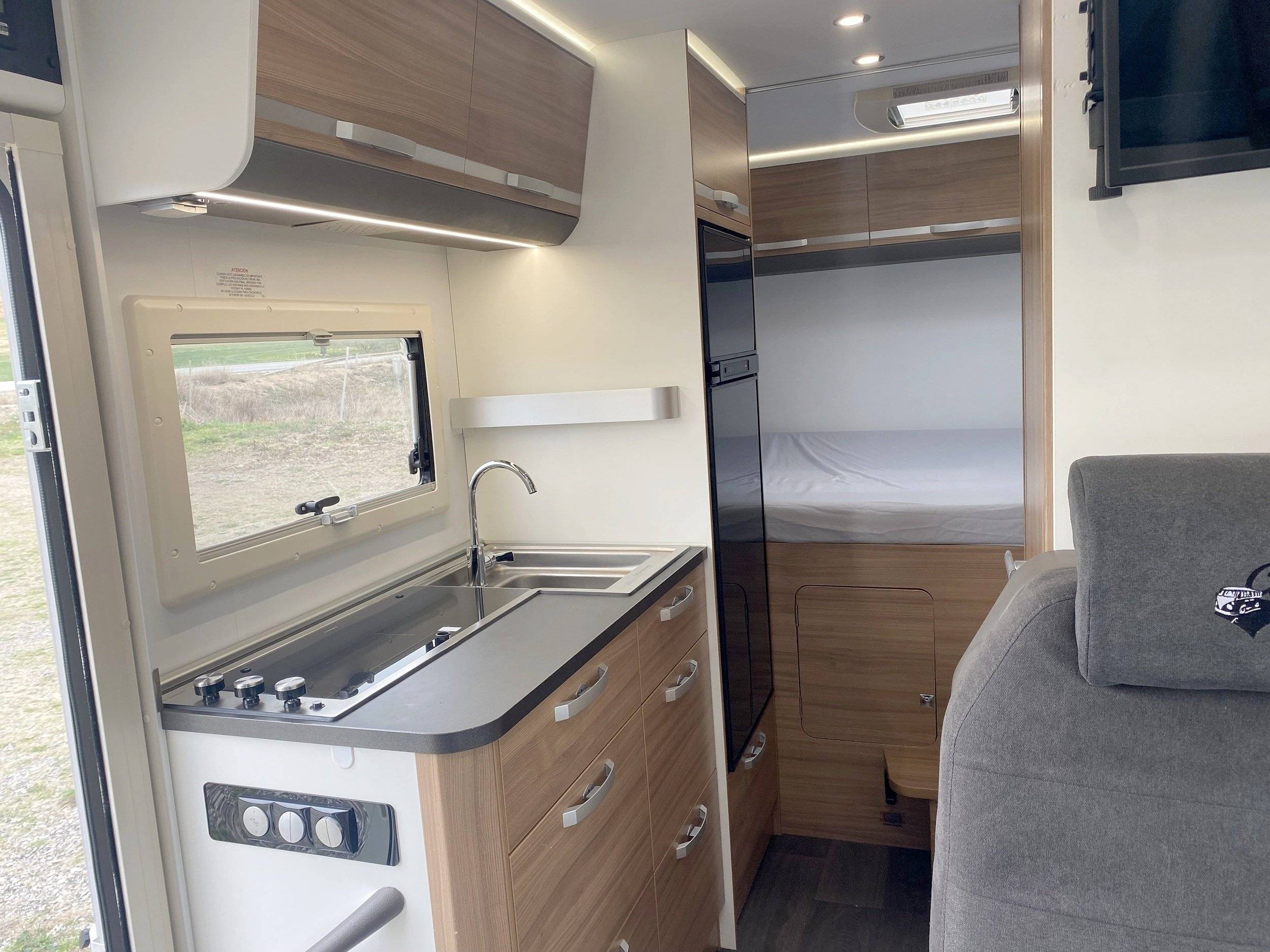 Adria Coral XL Axess 600DP