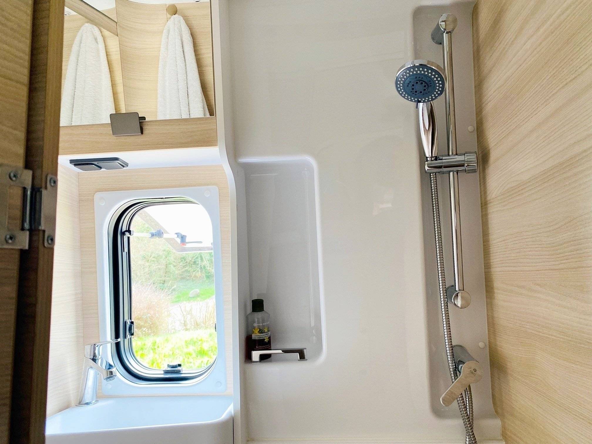 Chausson V697