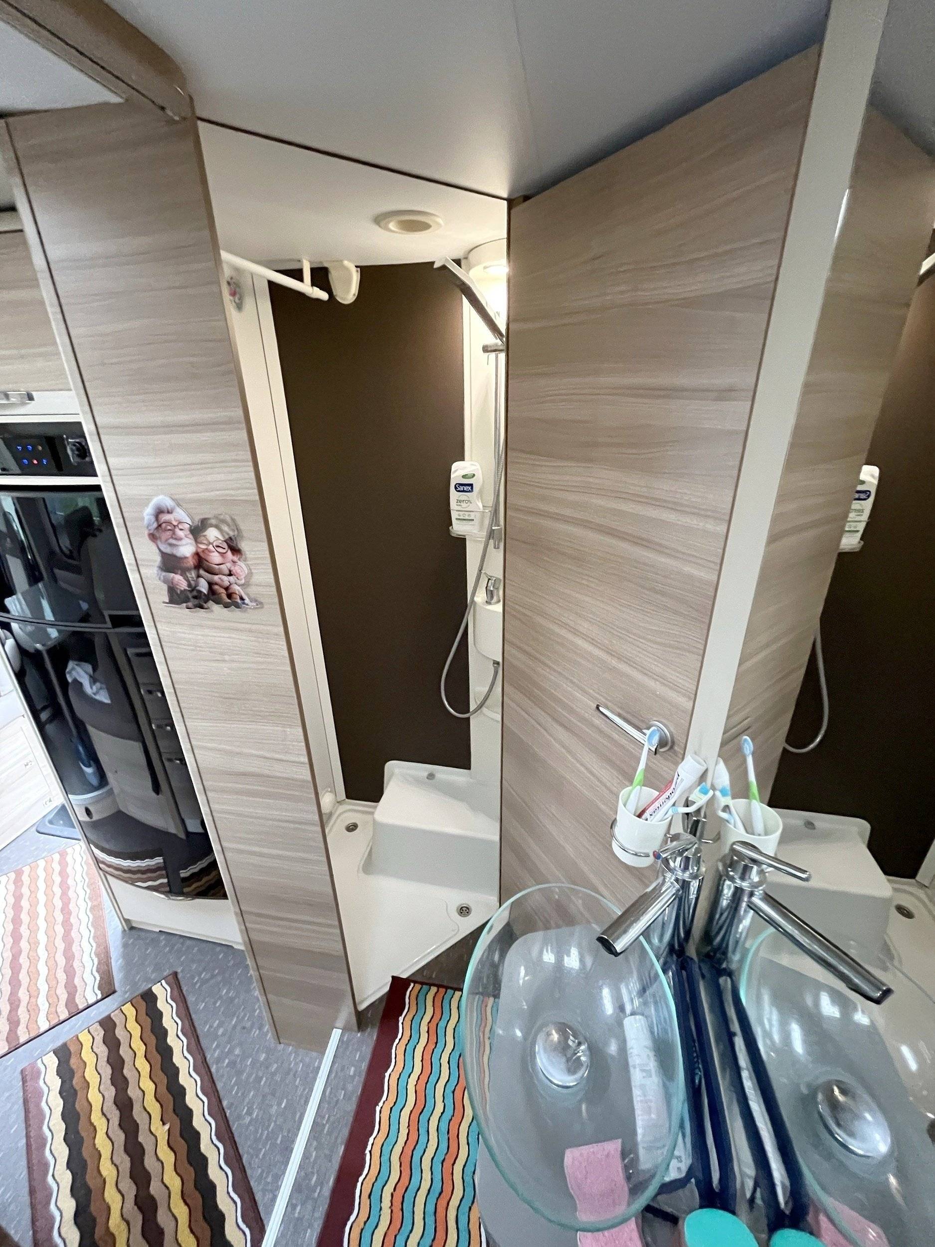 Adria Adria Matrix Axess 670 SL