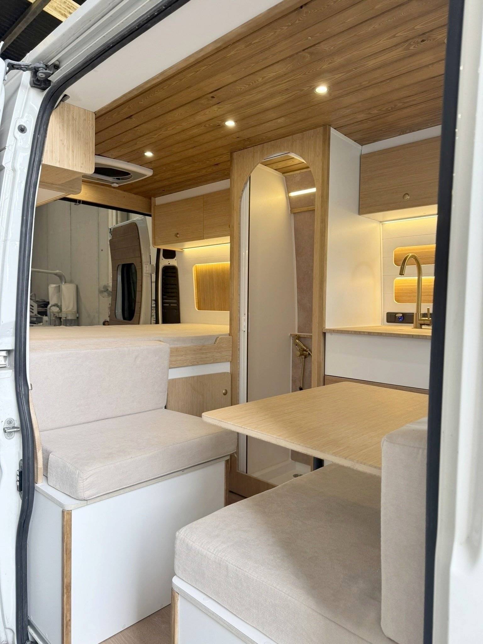 Autostar Jumper 2,2 l Blue HDI 165 PS