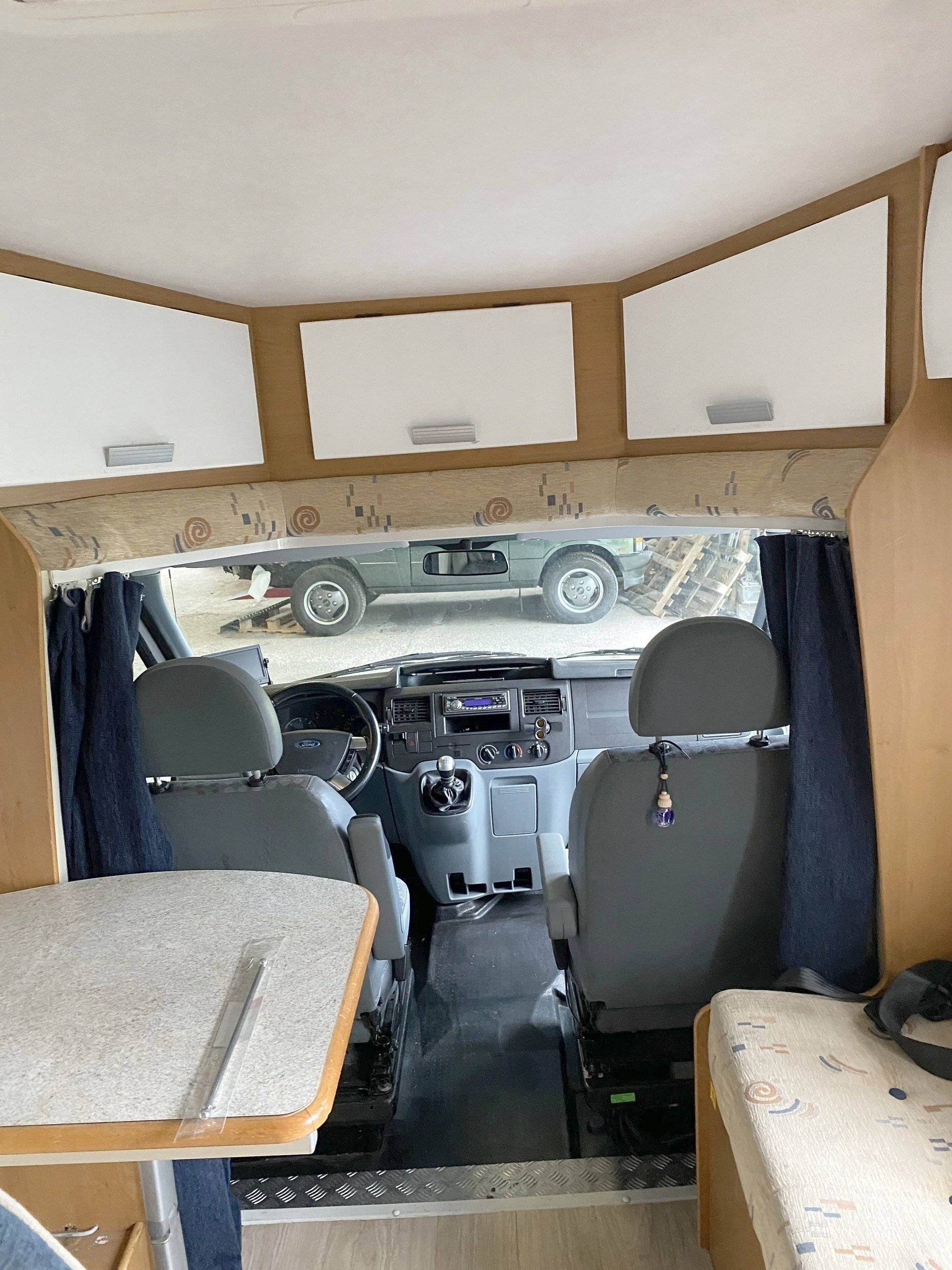 Eura Mobil Transit 2,4 l TDCi 140 ch.