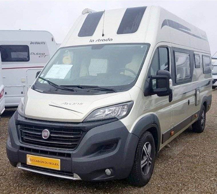 schräge Vorderansicht Fiat Fiat ducato - Yescapa