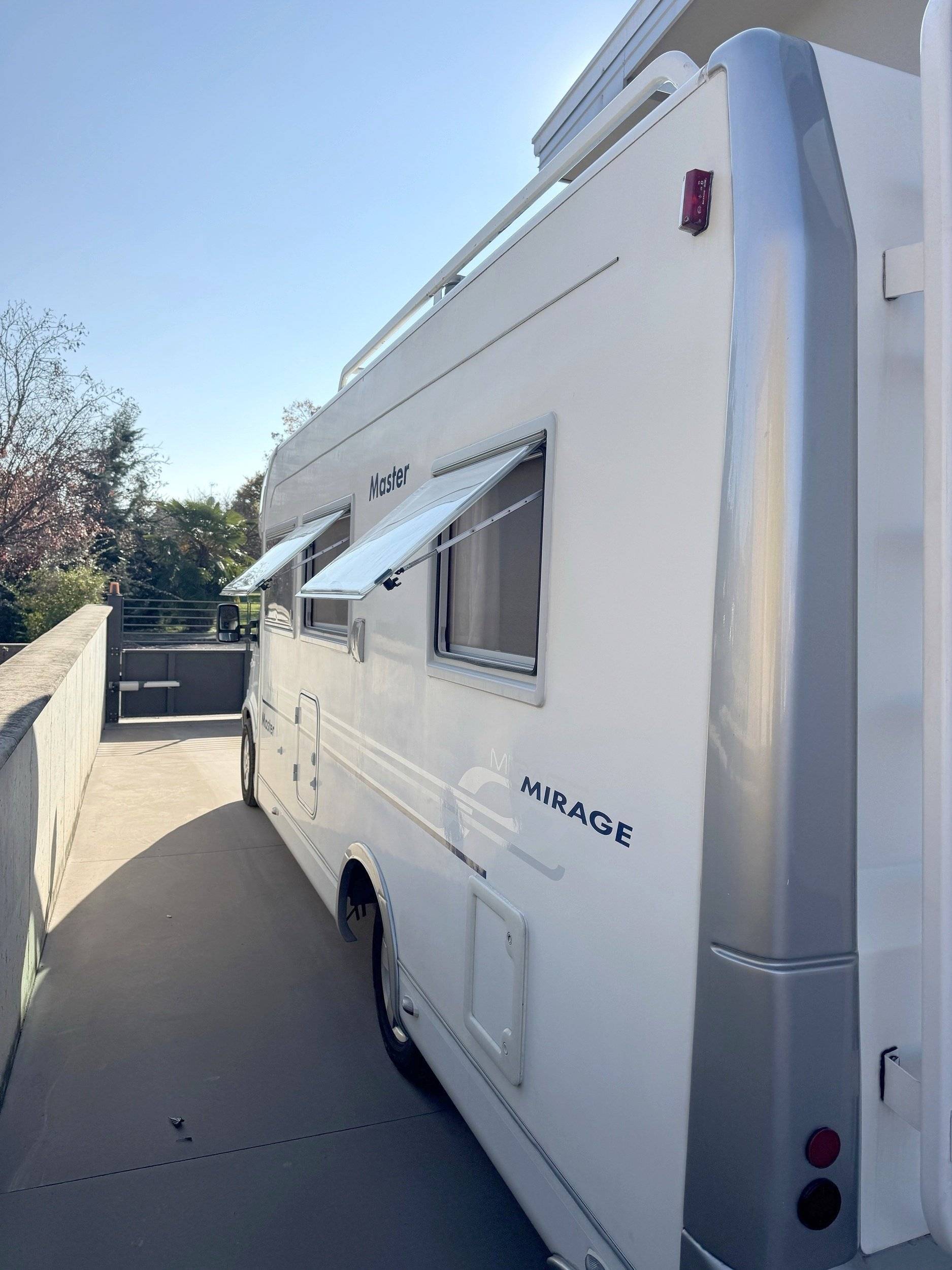 Autostar Master 2,5 l dCi 120 ch.