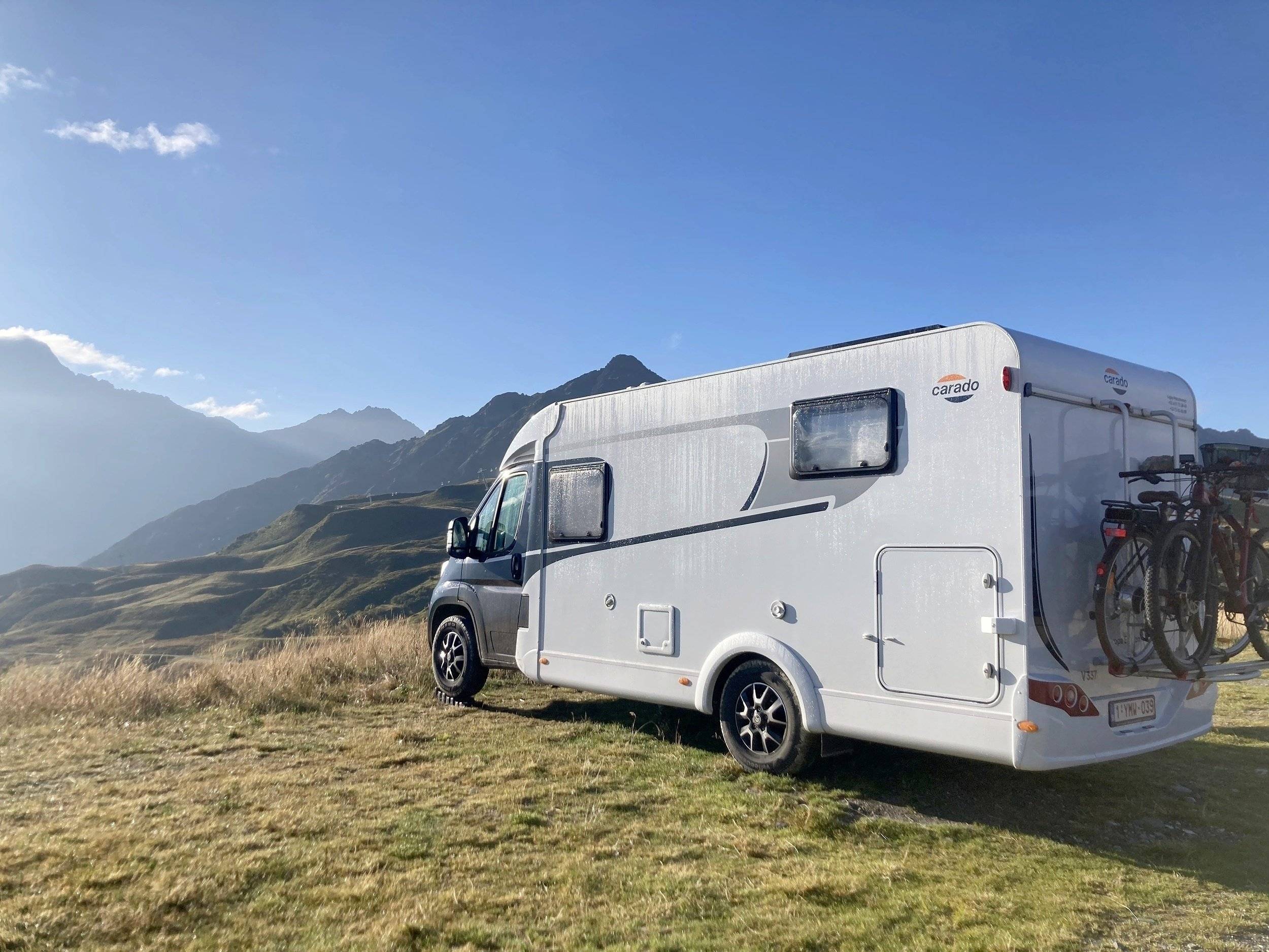 Location Campingcar profilé Charleroi Carado Carado 76442 Yescapa