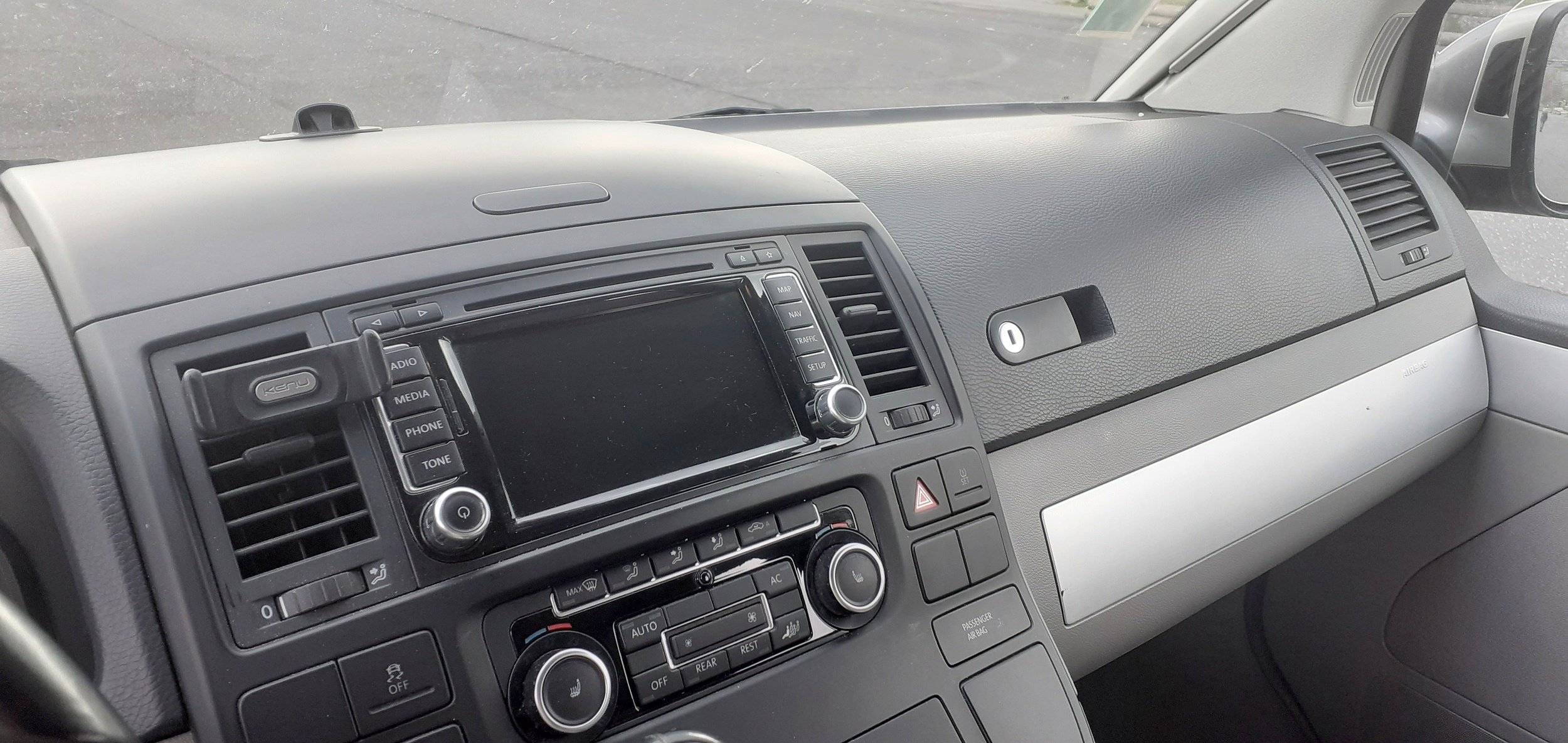 california T5 2 l 140 ch