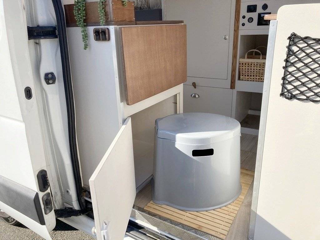 Mobilier Nomad Master 2,3 l 125 ch