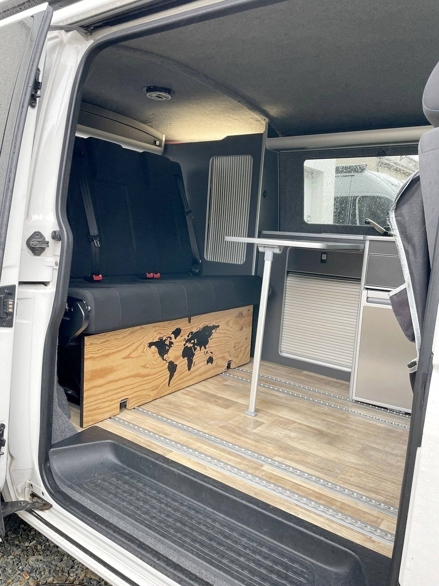 Volkswagen T5 2,0 l 140 ch