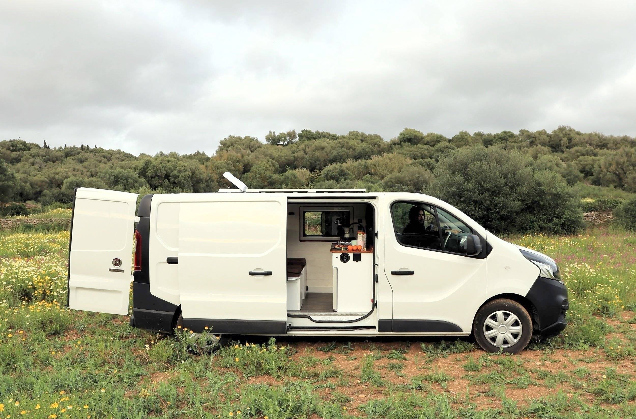 Front view from 3/4 Fiat fiat talento - Yescapa
