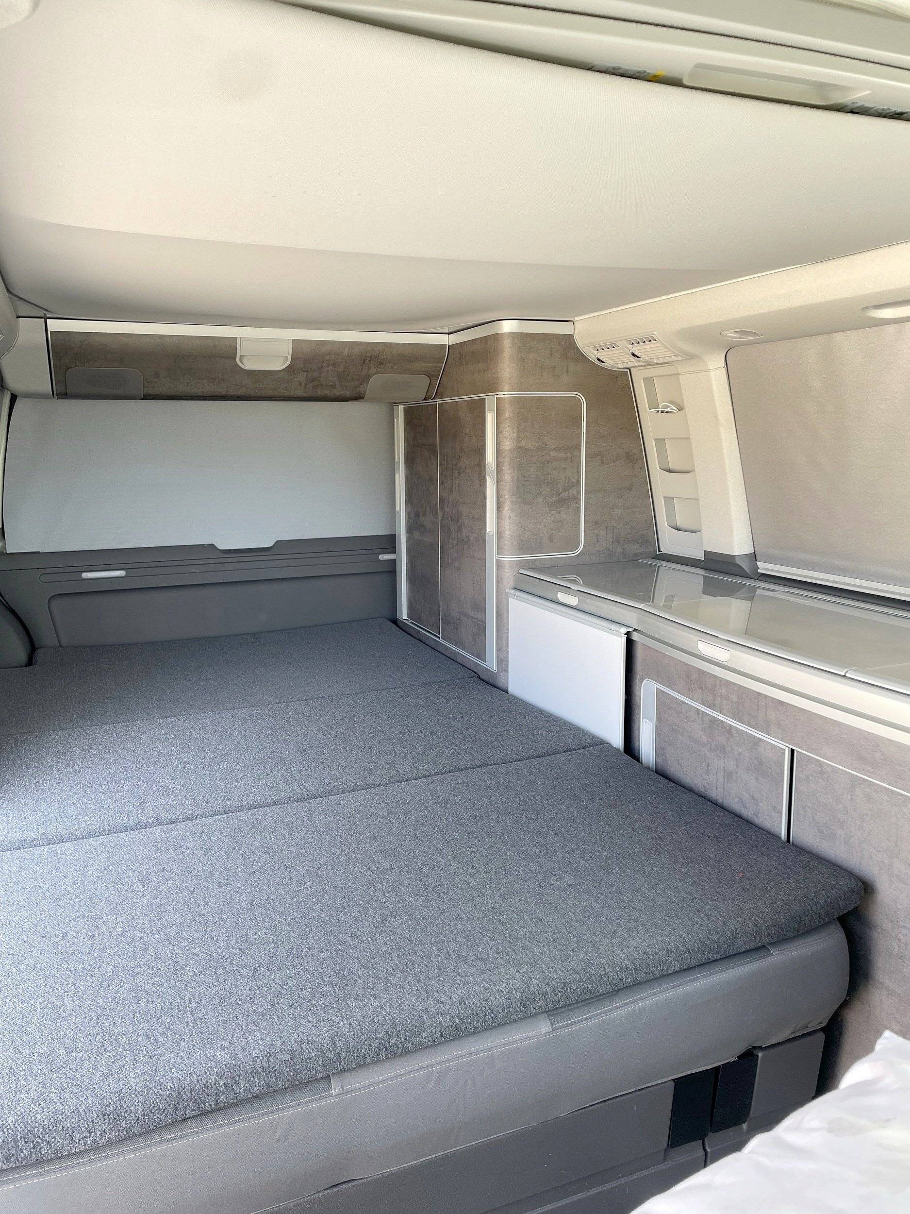 Volkswagen T6.1 California Ocean