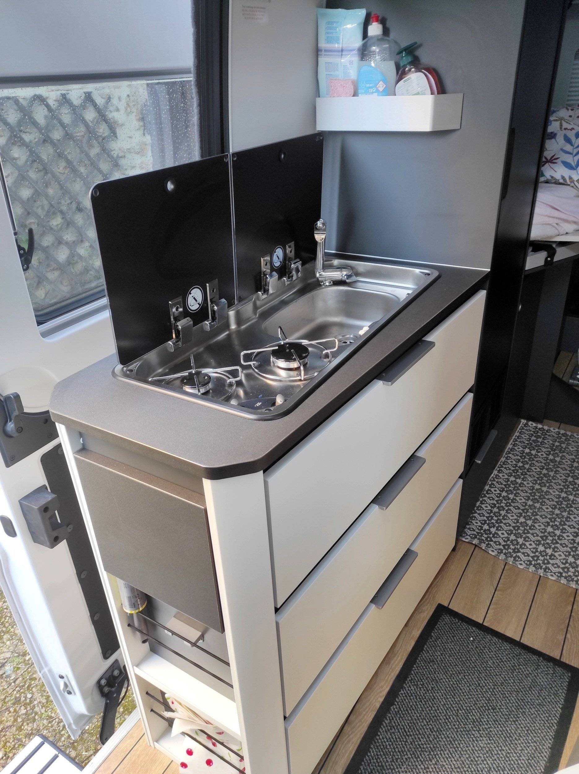 Kitchenette Citroën Citroën jumper 140 cv - Yescapa