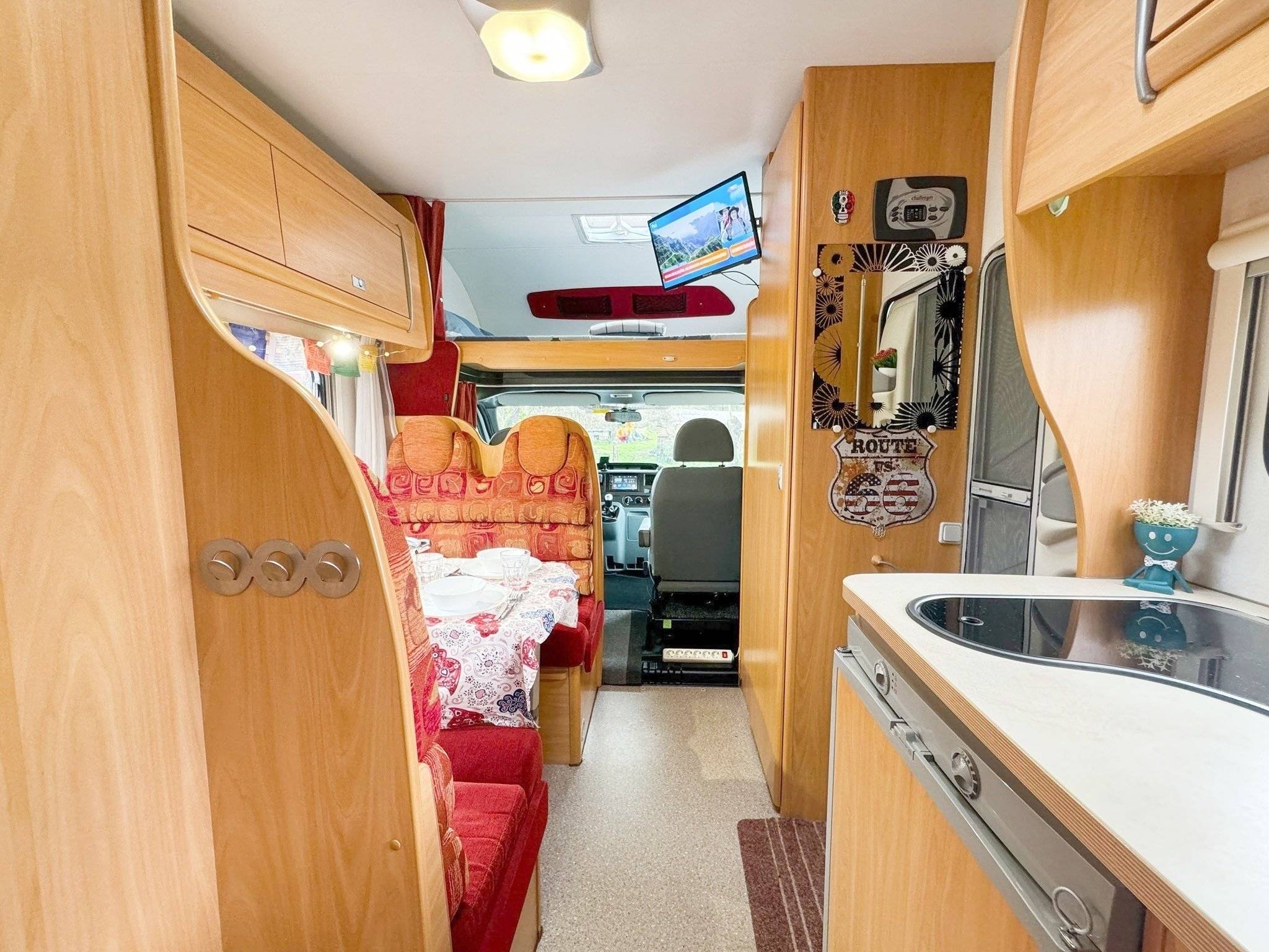 Challenger Transit 2,4 l 140 ch