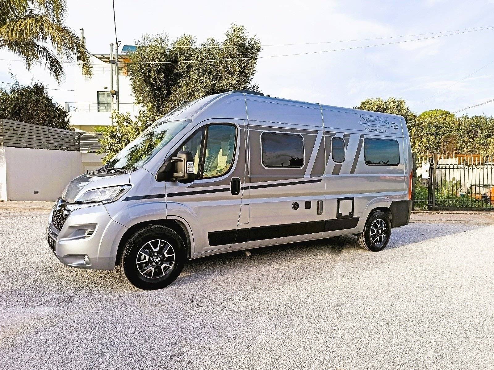 Front view from 3/4 Fiat Fiat Ducato 2.2 140bhp - Yescapa