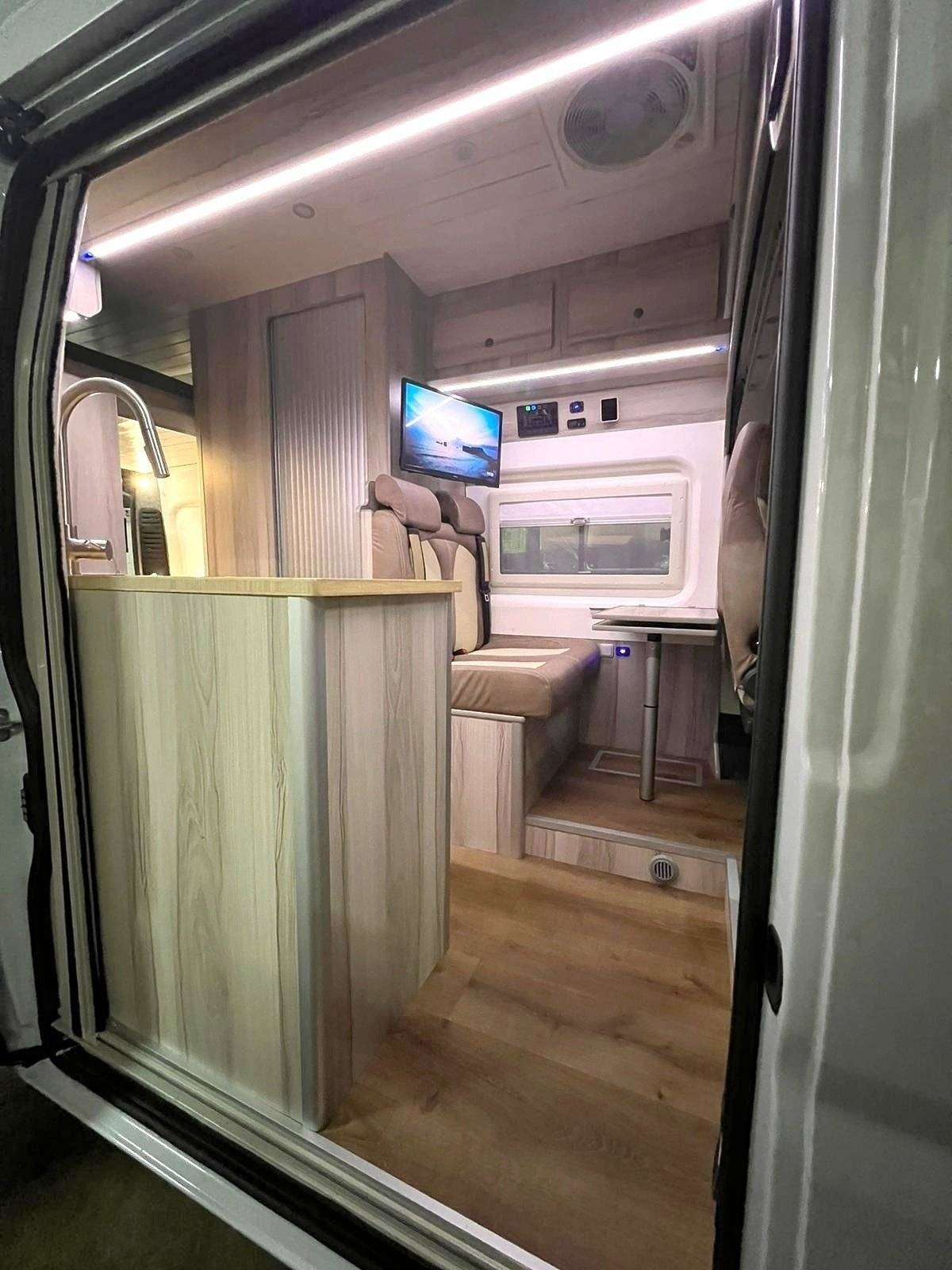FIAT DUCATO 2.3D RIMOR HORUS 35Fiat Charlie