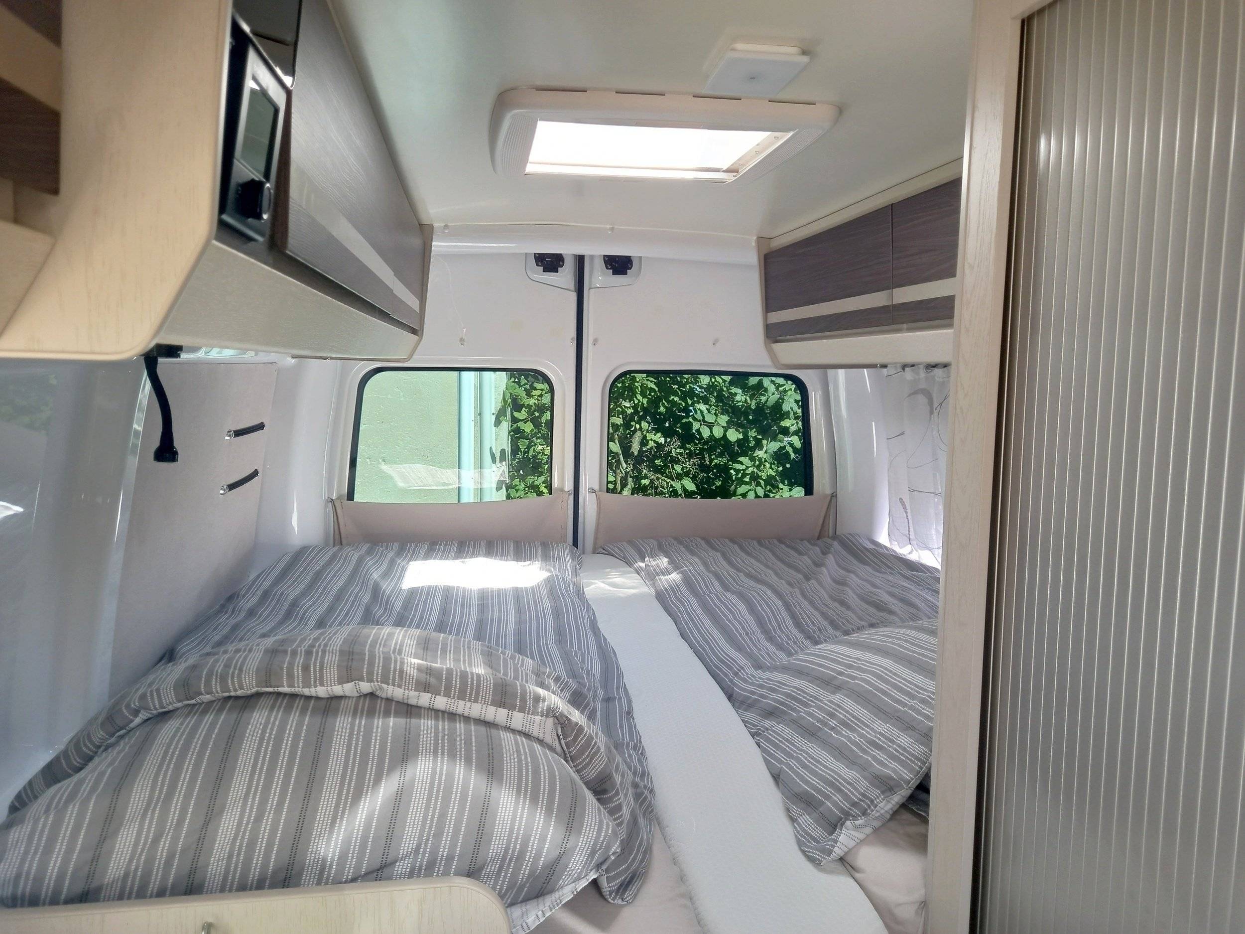 Couchages Renault Renault master 2,3l 145 cv - Yescapa