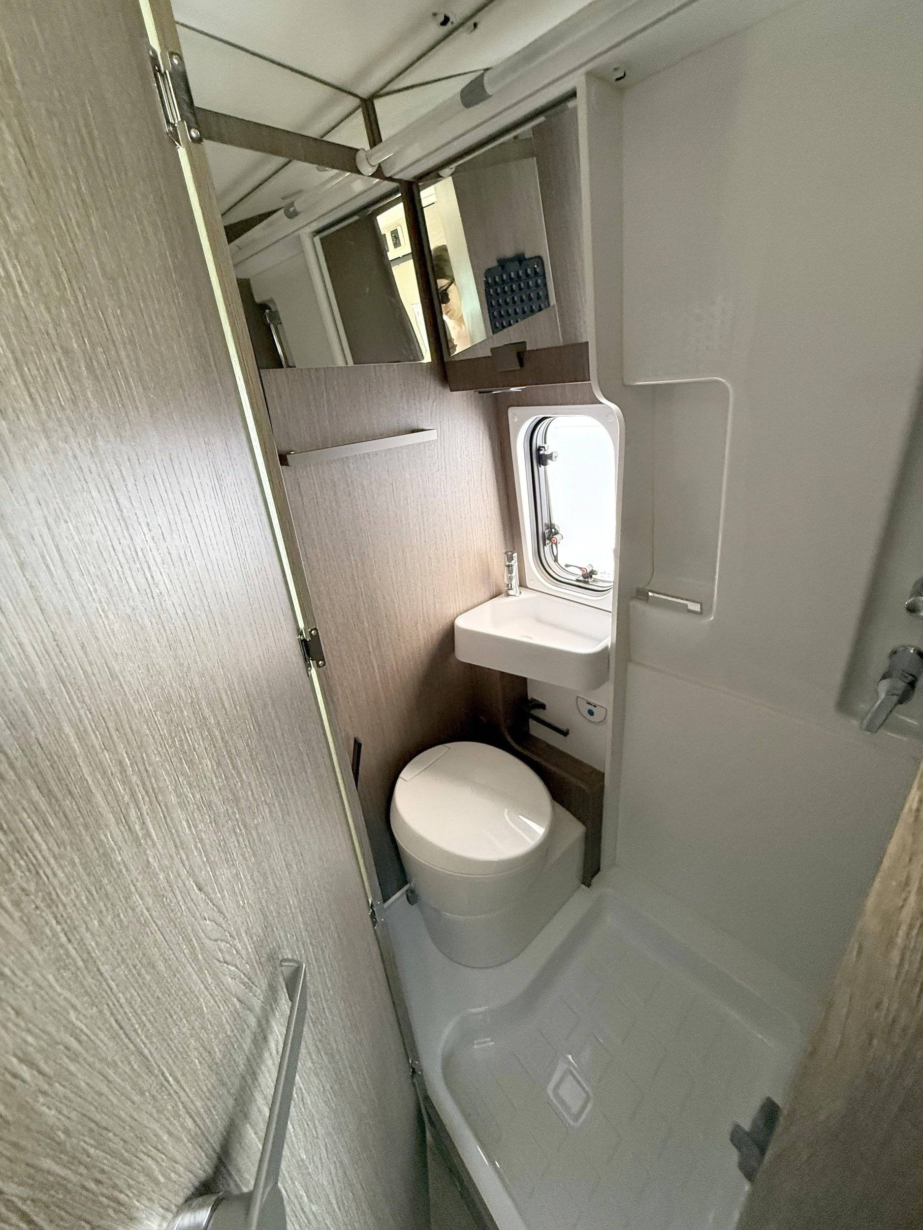 Chausson Chausson V594 First Line
