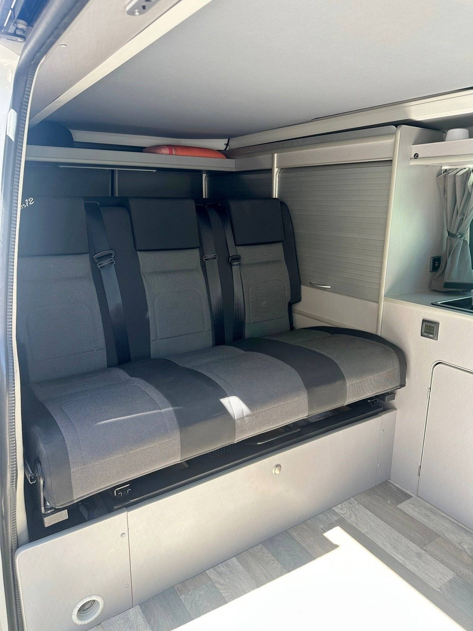 Loisirs 12 T6 2 l TDI 150 ch