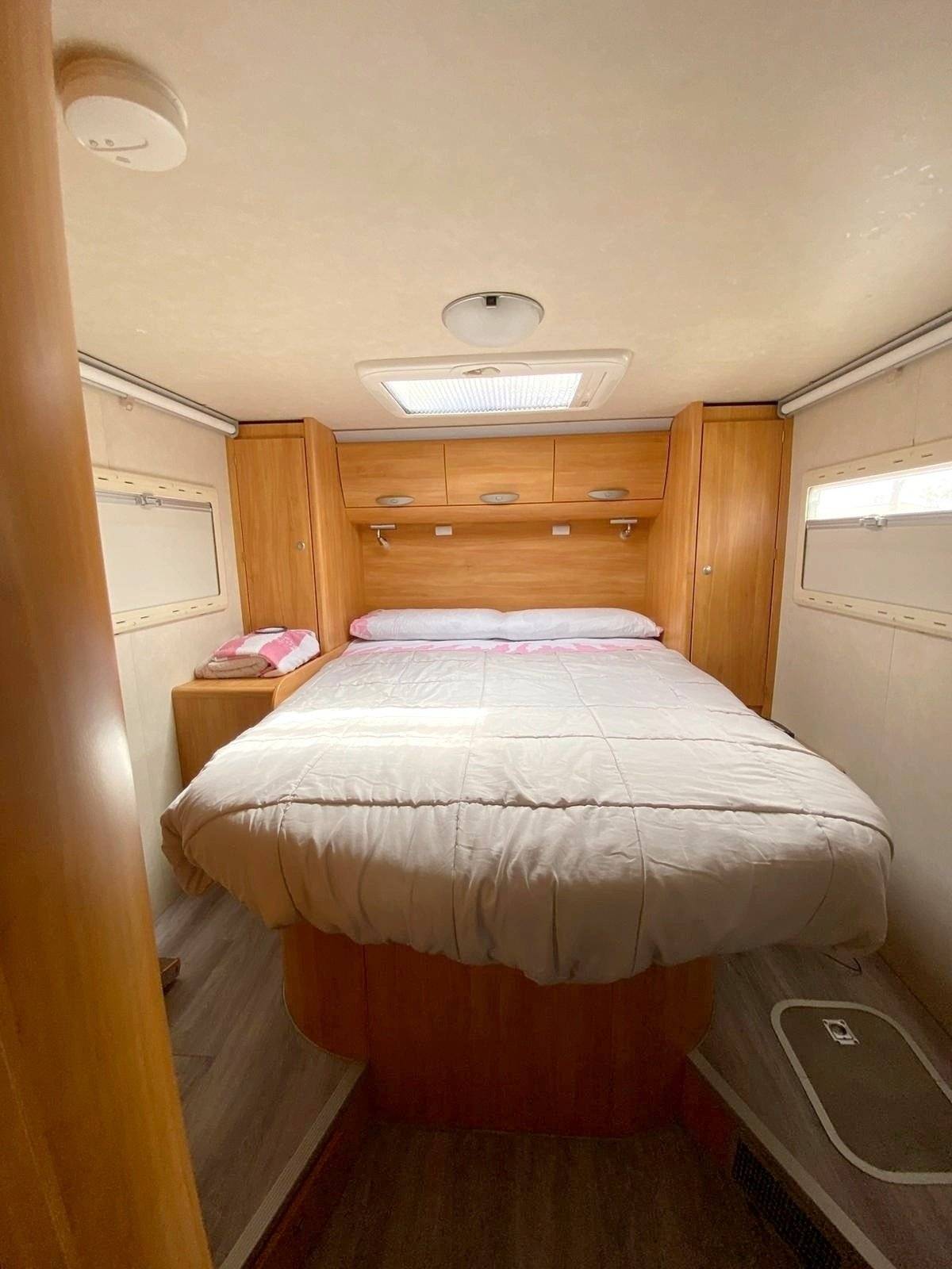 Couchages Iveco IVECO - Yescapa