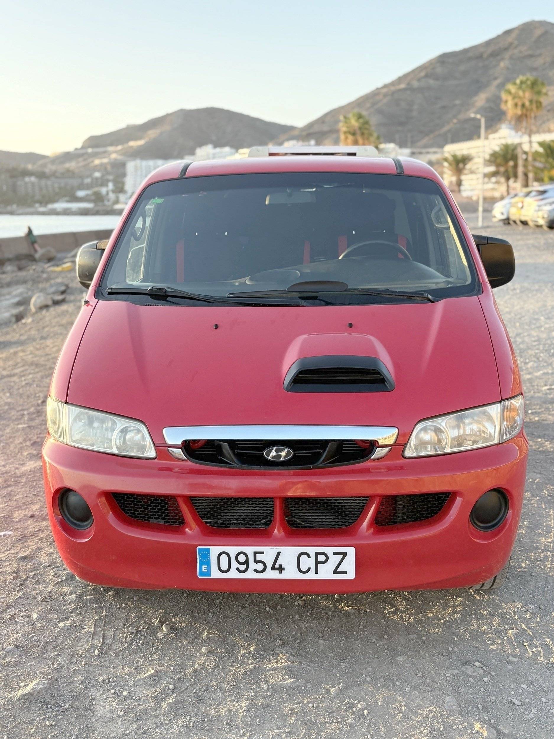 Hyundai H1