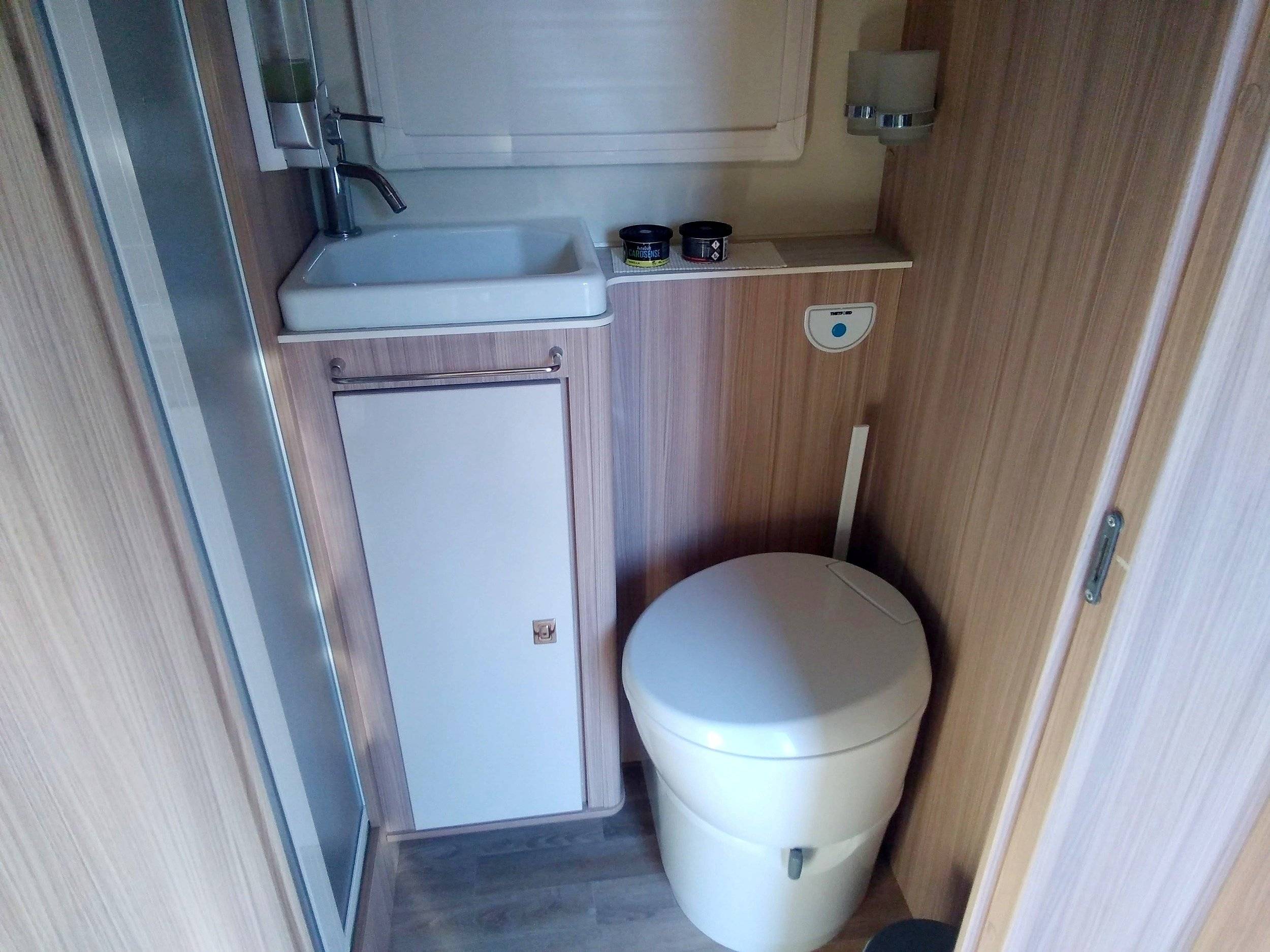 Ahorn 690 T Nee Face Edition