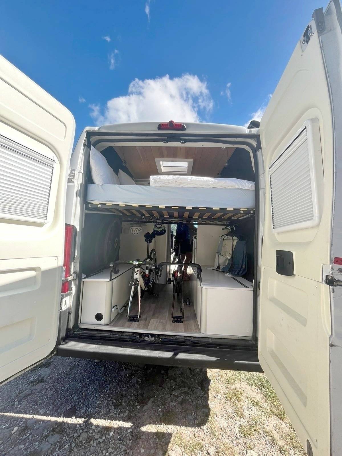 Schlafplätze Fiat DUCATO - Yescapa