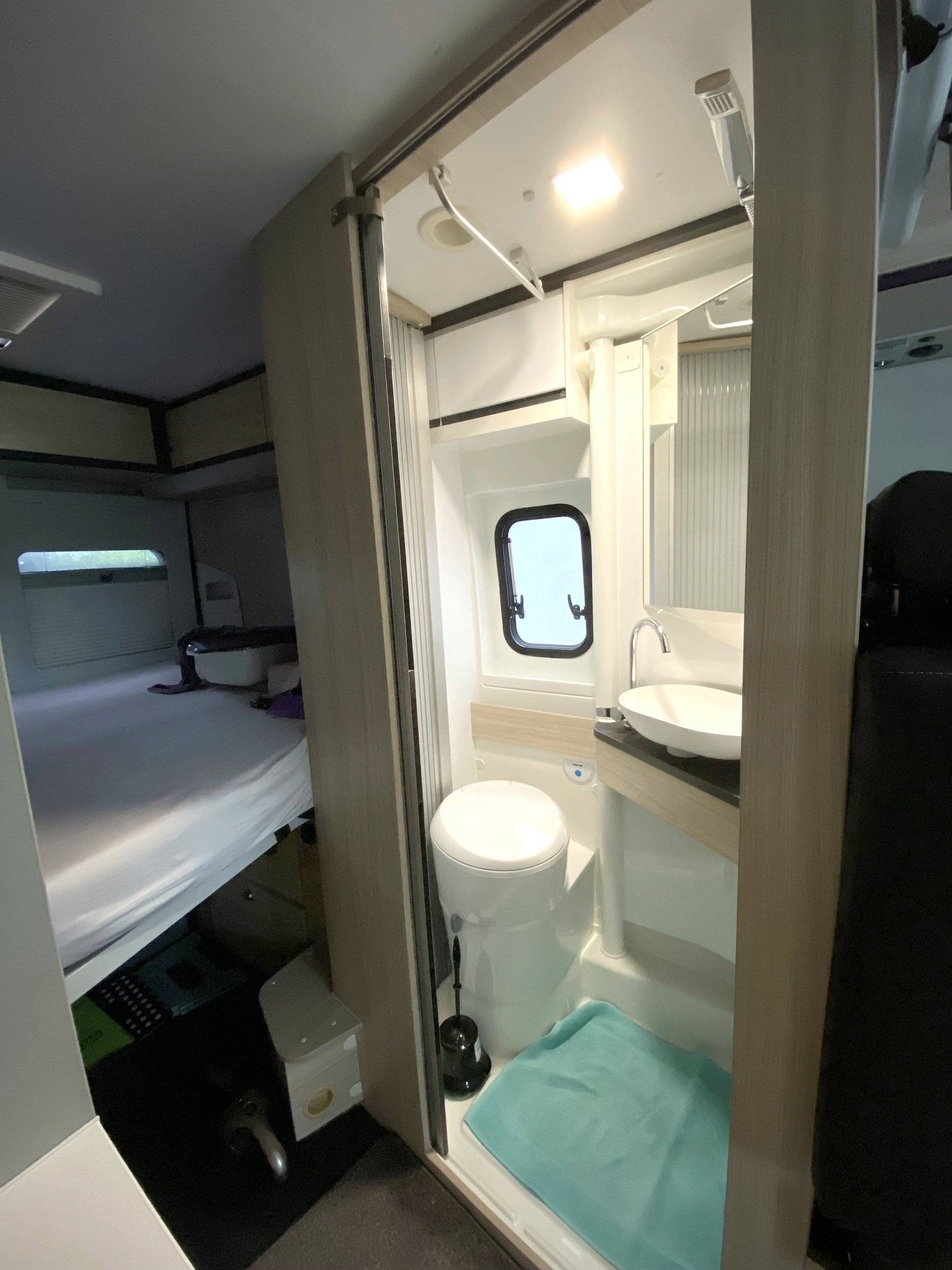 Adria Adria Twin PLUS 600 SPB Family