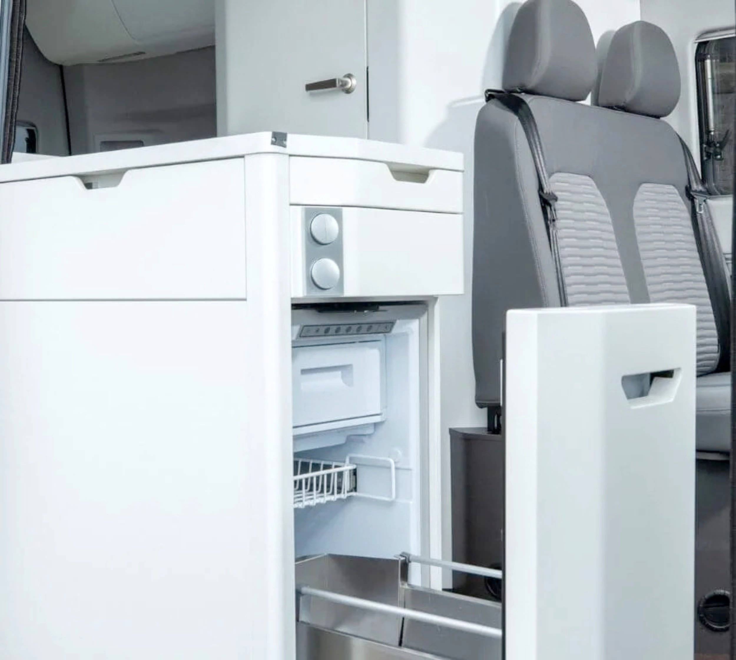 Coin repas Volkswagen Gran California - Yescapa