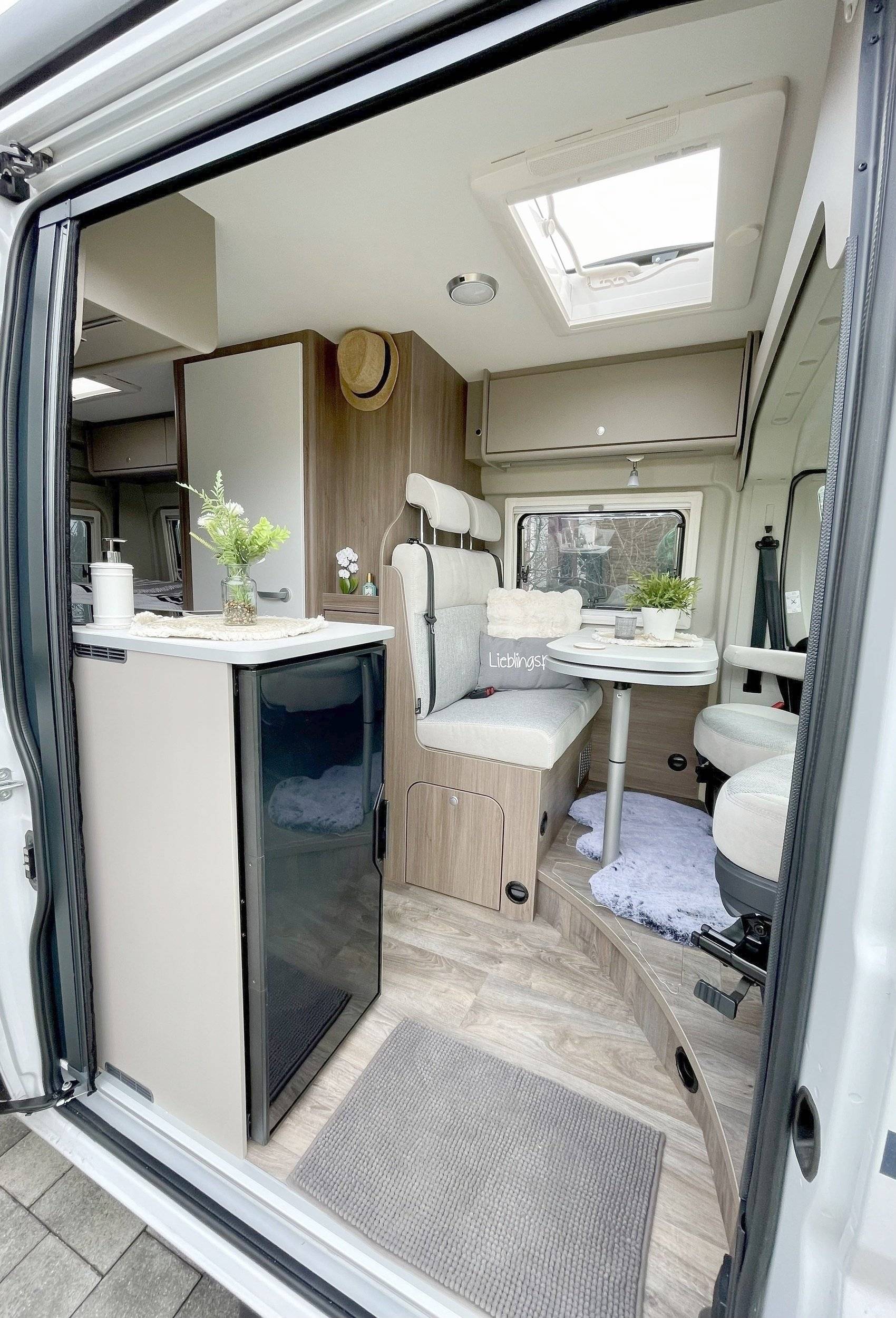 Carado Camper Van 600