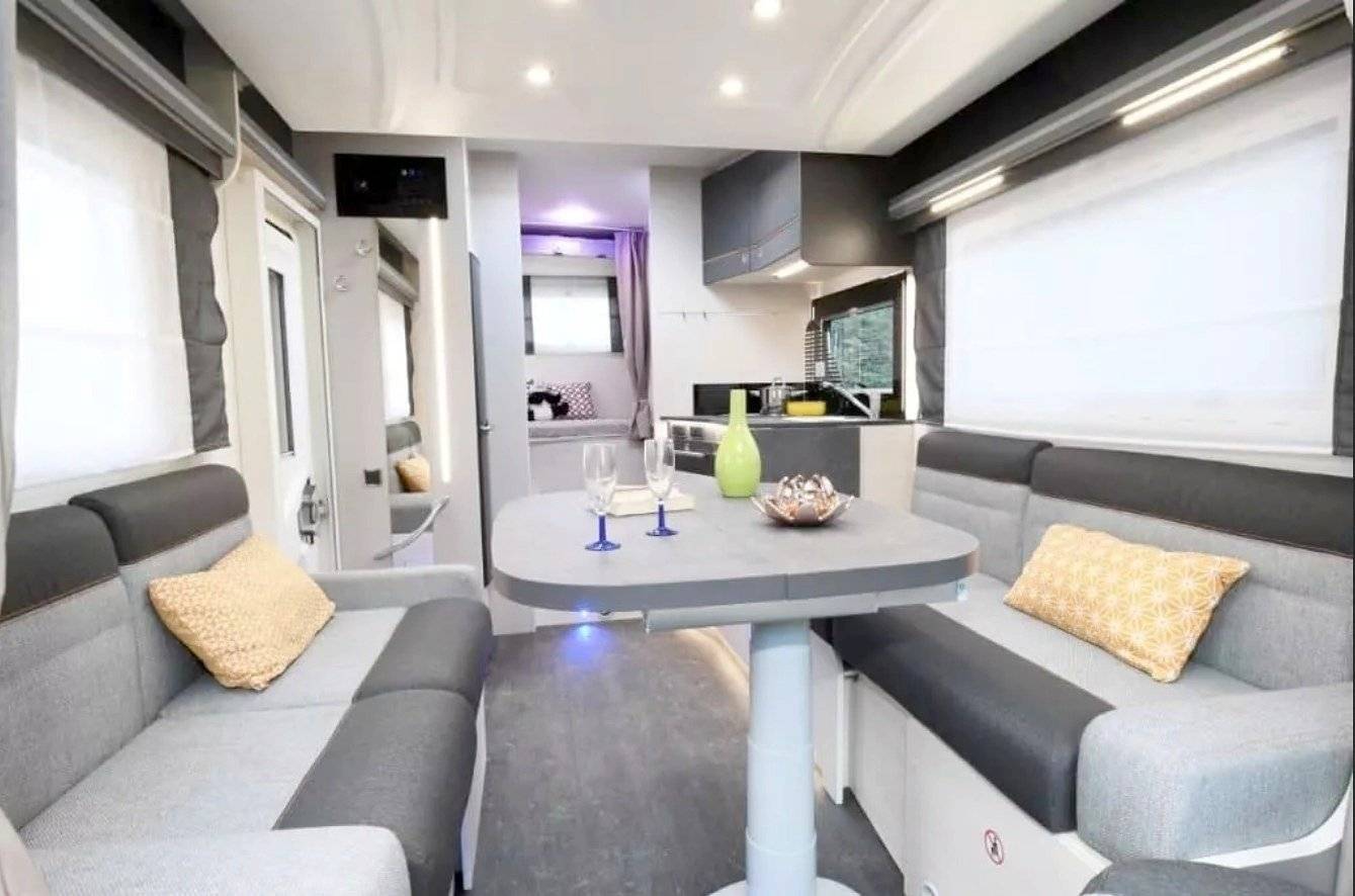 Challenger Challenger 380